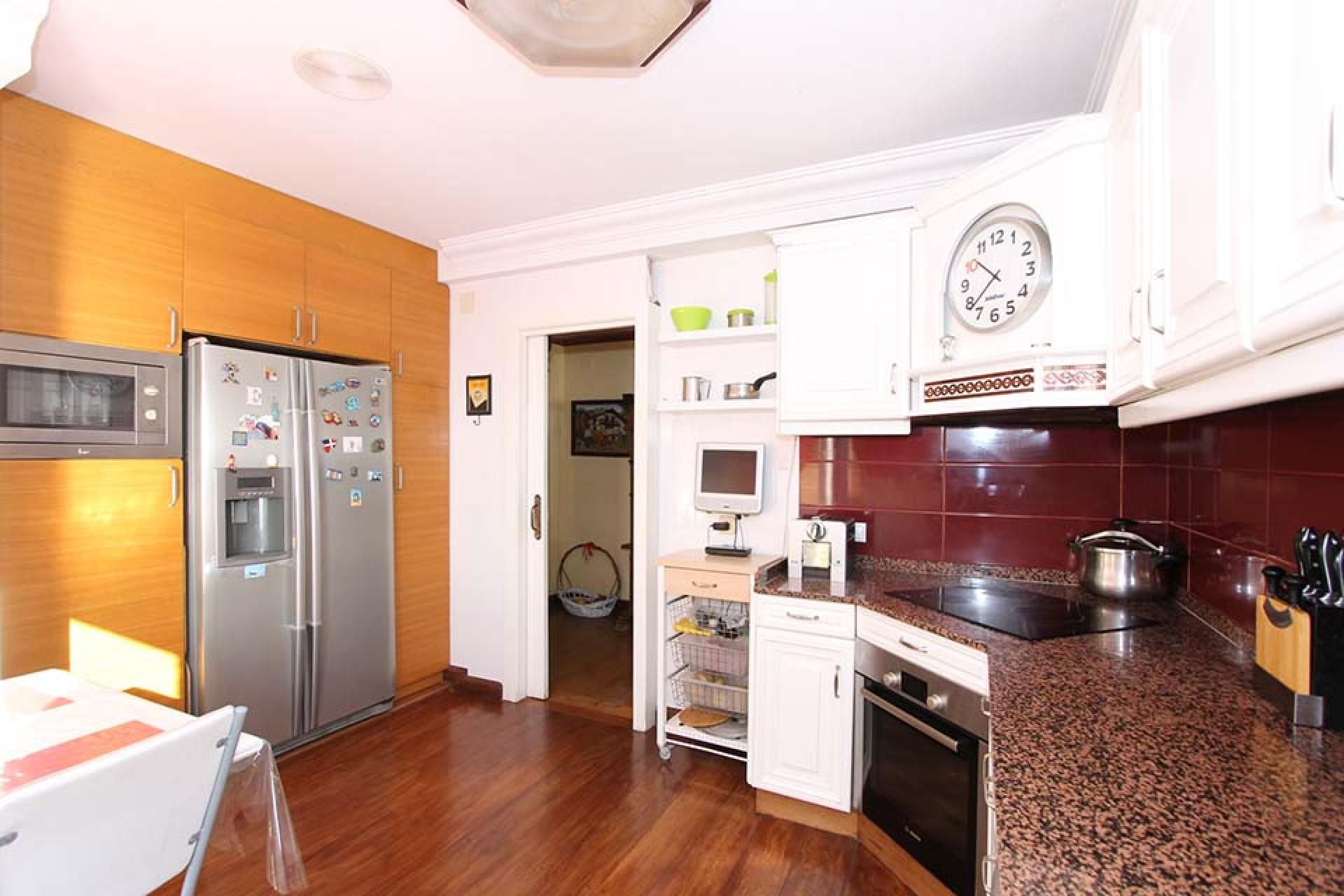 House in Torrevieja, Comunidad Valenciana 10884506