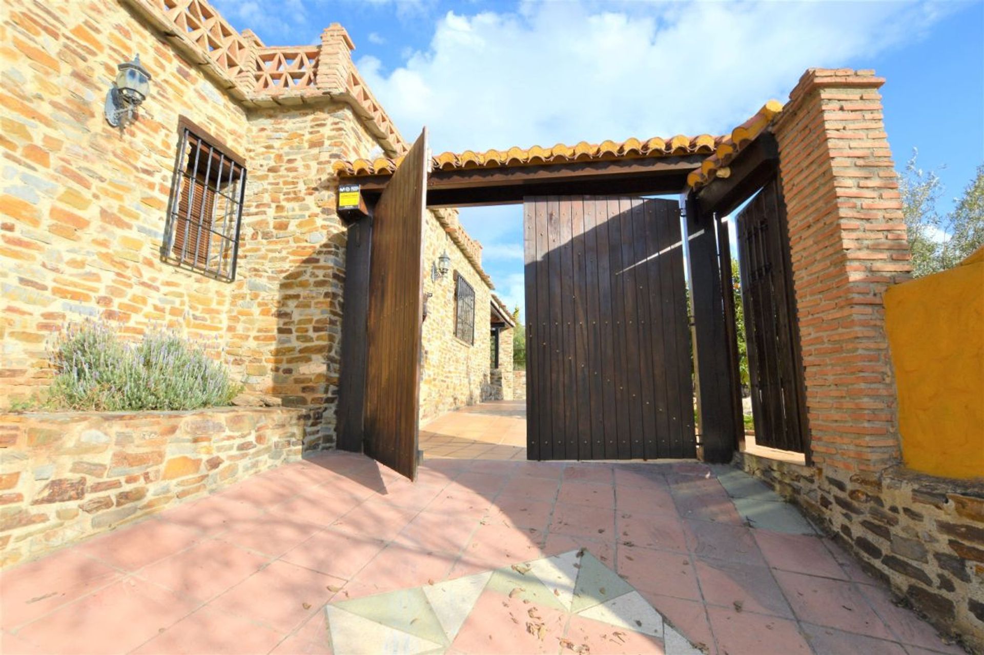 House in Lanjarón, Andalucía 10884891