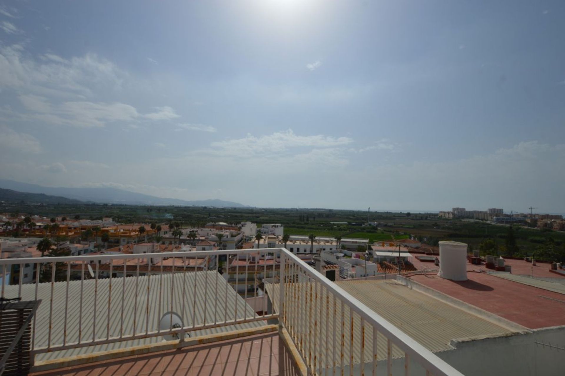 casa en La Caleta-Guardia, Andalucía 10884944