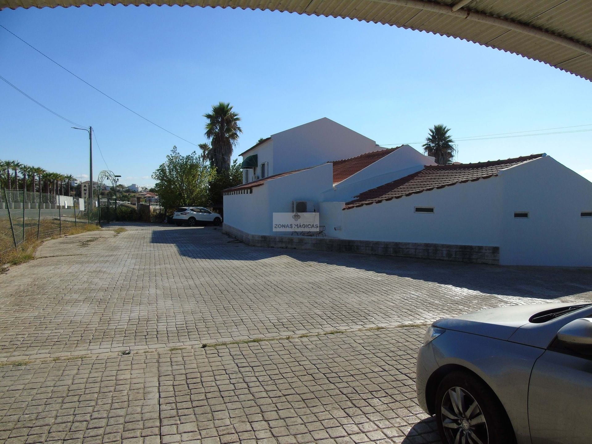 Hus i , Faro District 10885086