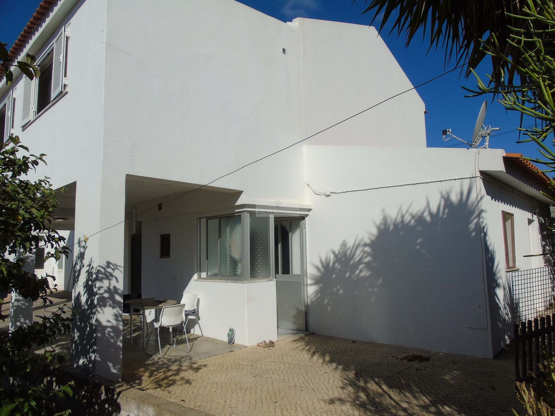 Hus i , Faro District 10885086