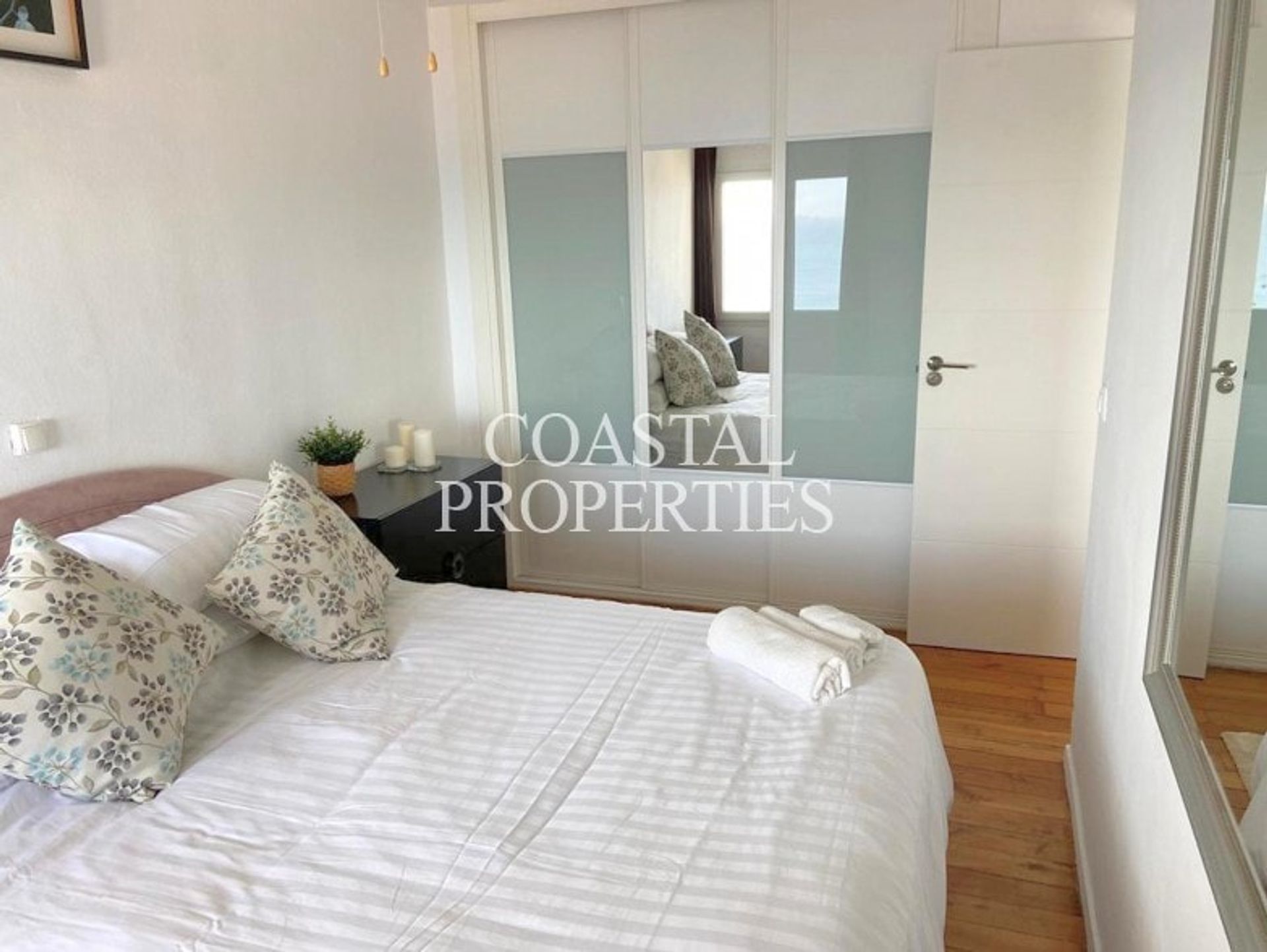 Condominium in Calvia, De Balearen 10885372