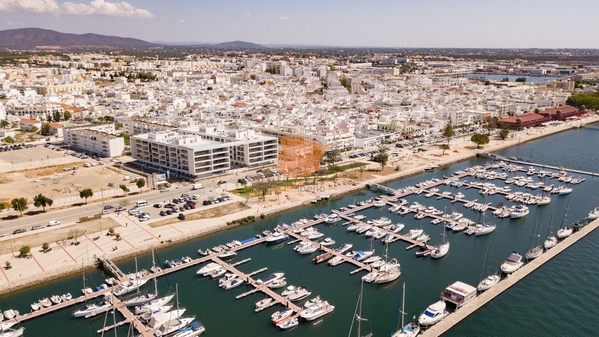 Condominium dans Olhão, Faro District 10885597