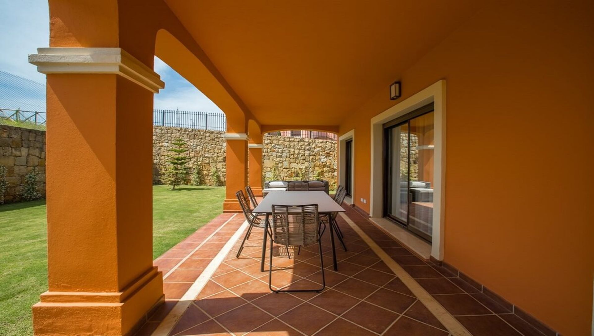 casa en Estepona, Andalucía 10886004