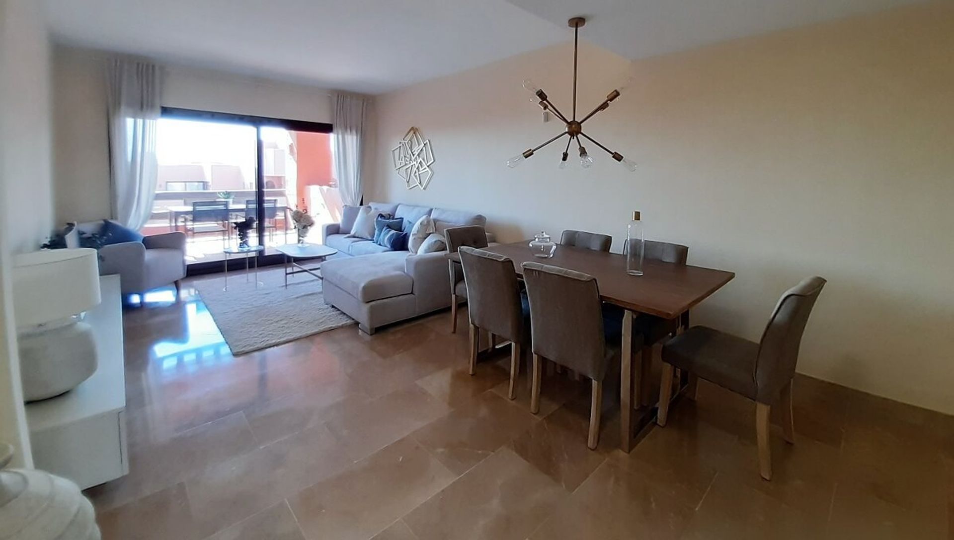 Condominio en San Luis de Sabinillas, Andalucía 10886715