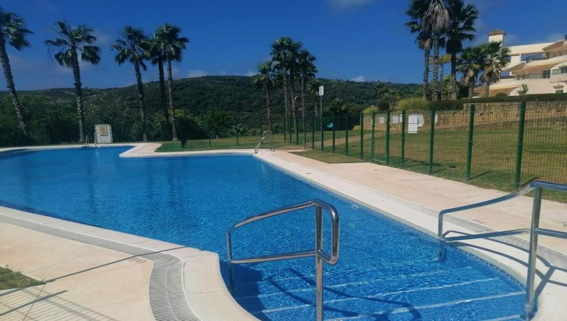 Condominio nel Guadiaro, Andalusia 10886839