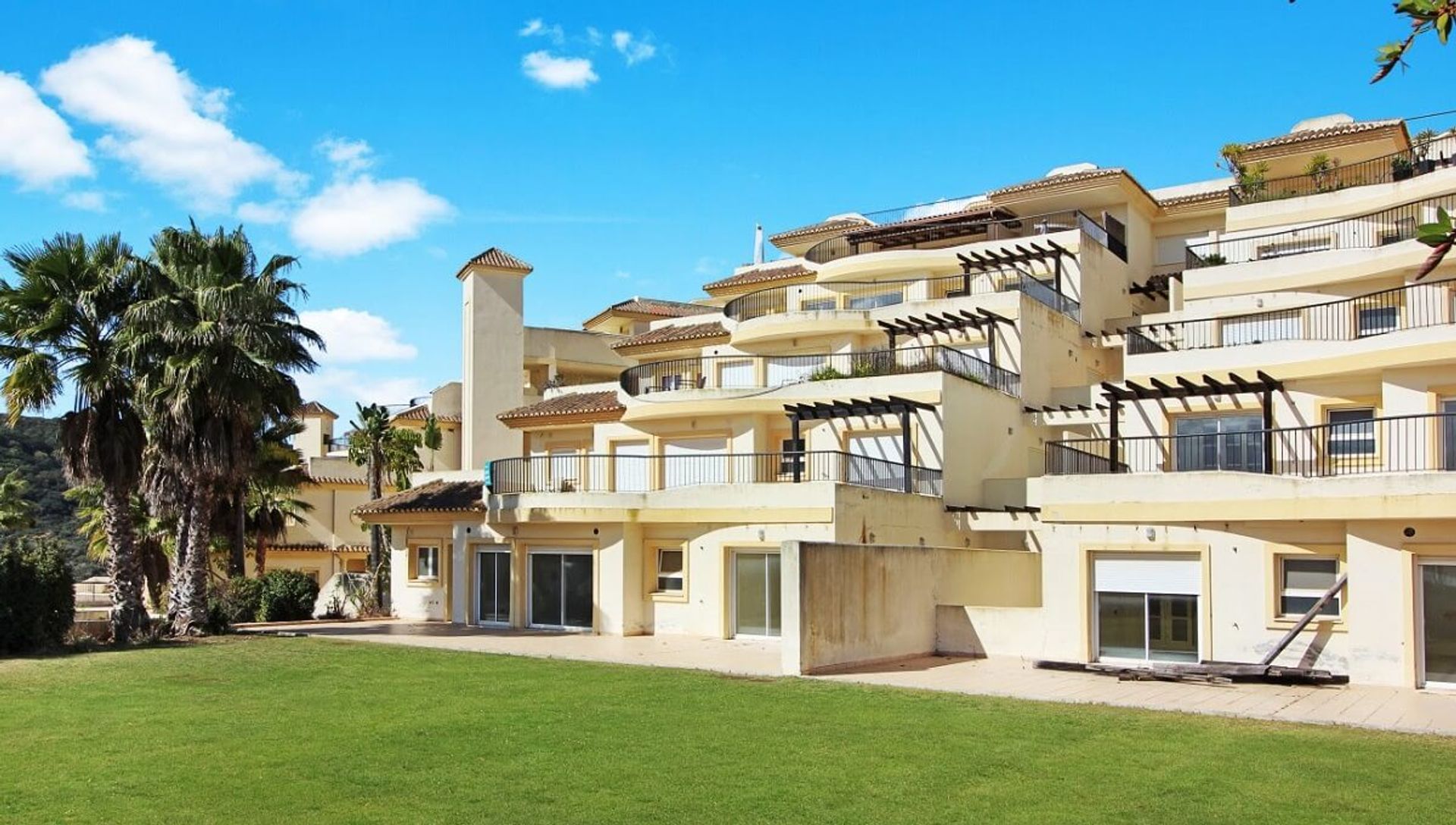 Condominio nel Guadiaro, Andalusia 10886839