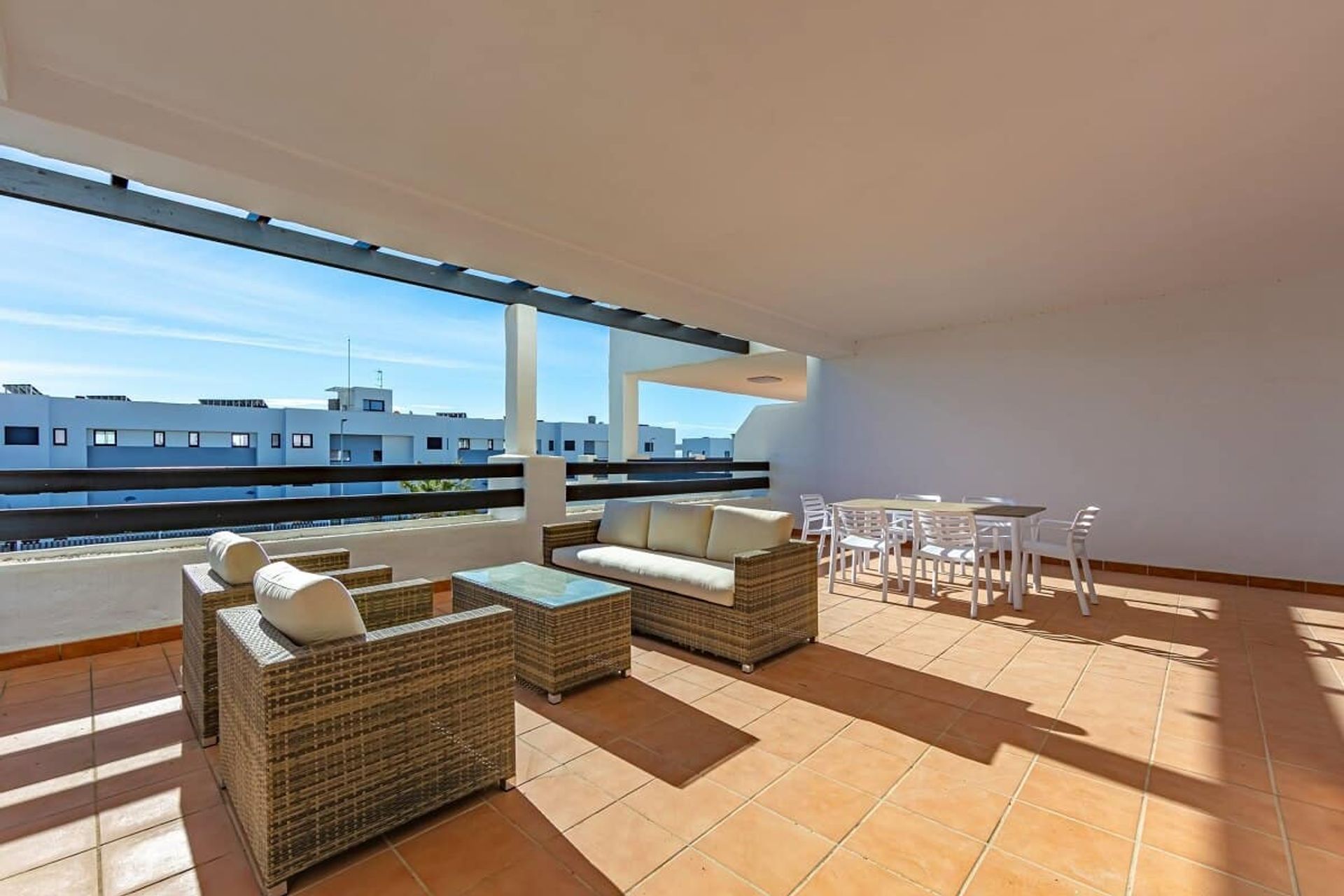 Condominium in Casares, Andalucía 10886890