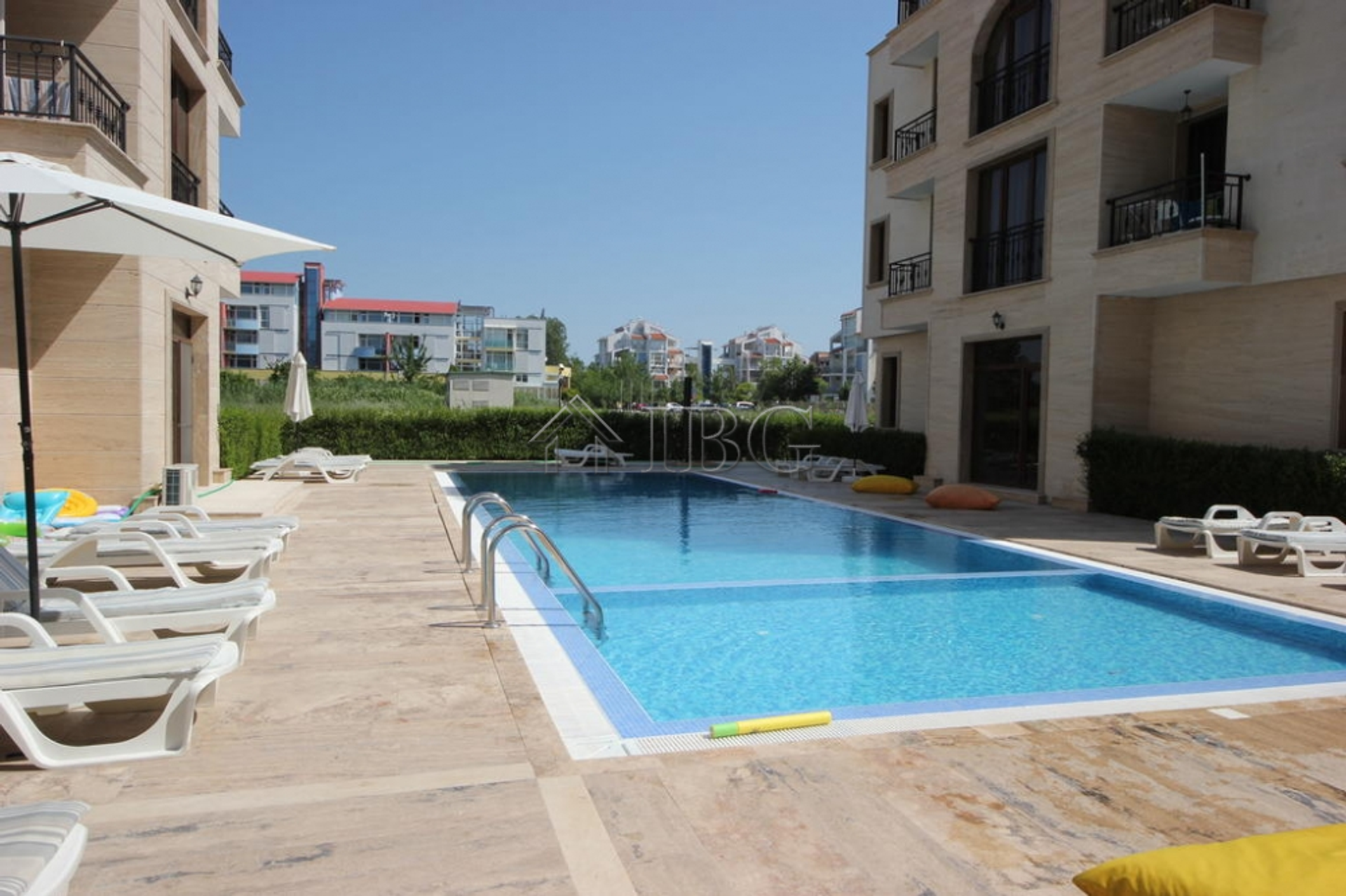 Condominium in Nessebar, Burgas 10887285