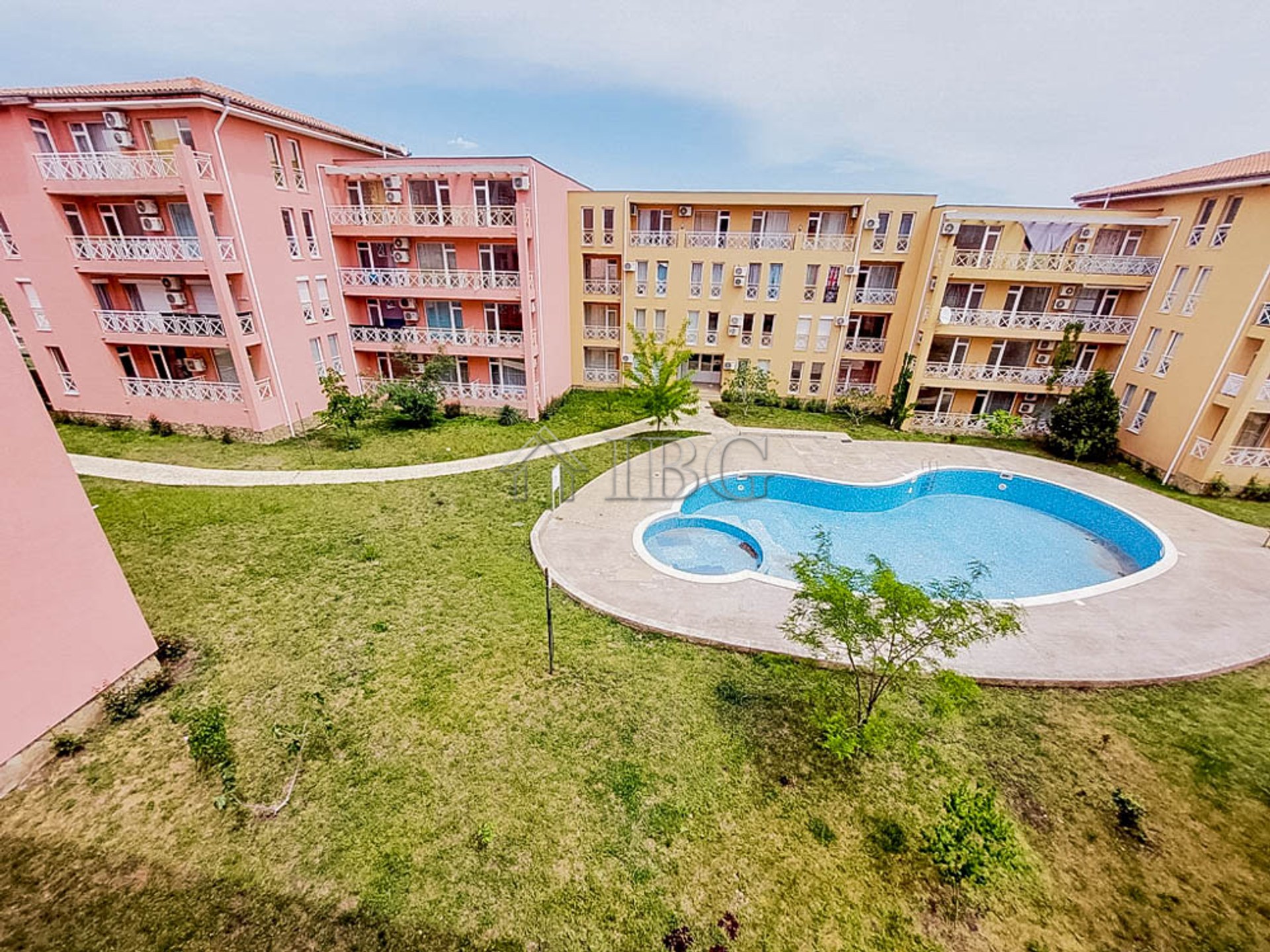 Condominio en Nesebar, Burgas 10887358