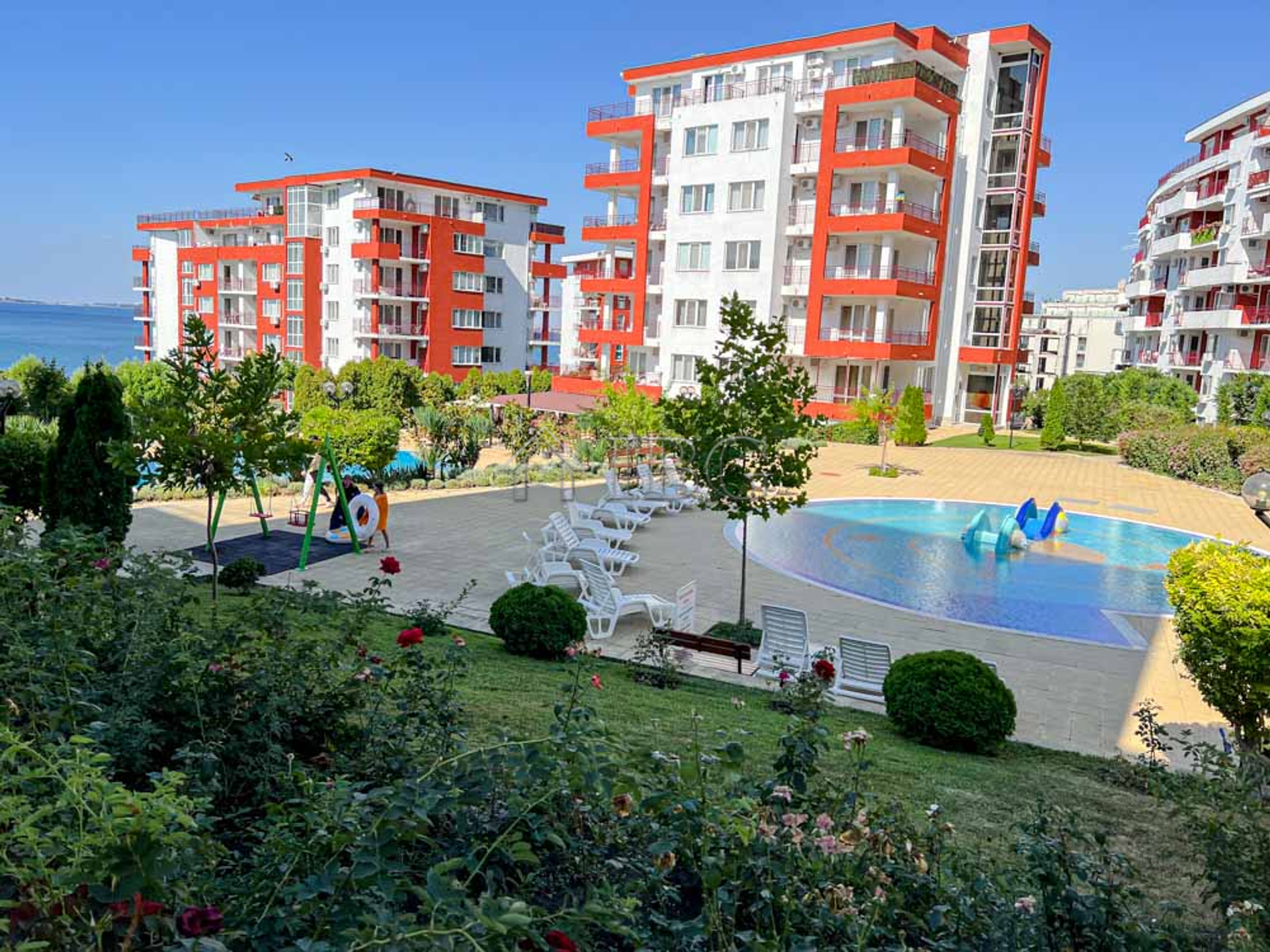 Condominium in Sveti Vlas, Burgas 10887561