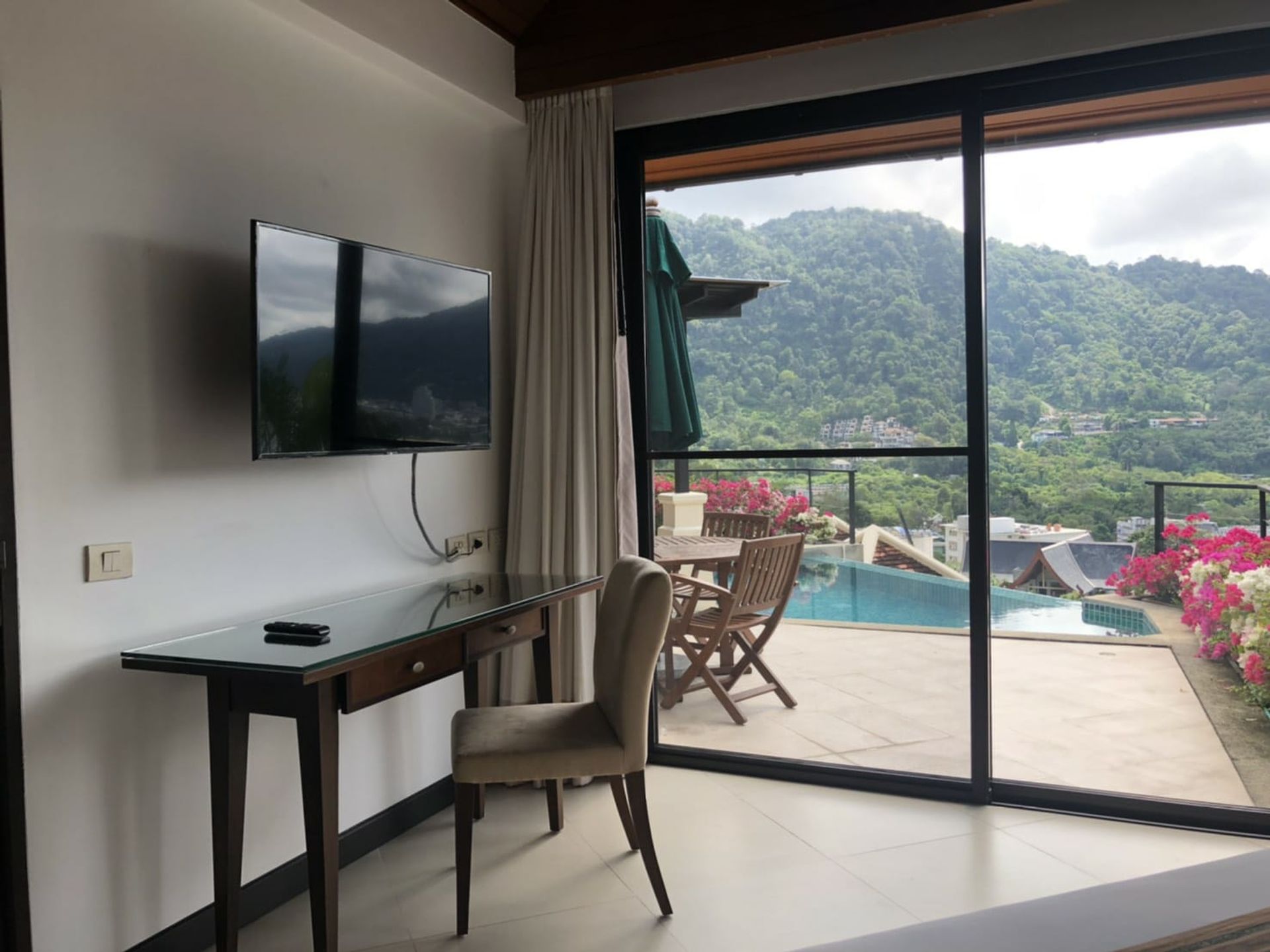 Talo sisään Pa Tong, Phuket 10887762