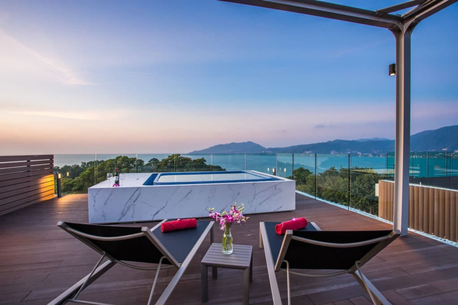 Condominio en Tambon Patong, Chang Wat Phuket 10887772