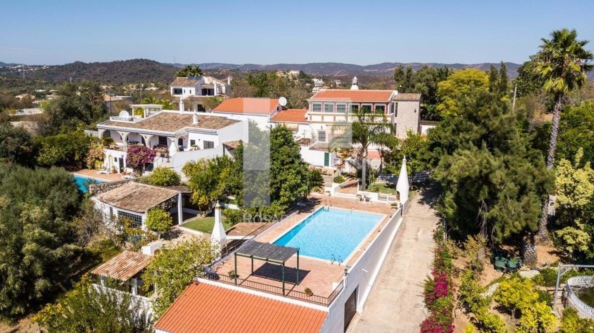 House in São Brás de Alportel, Faro District 10887863