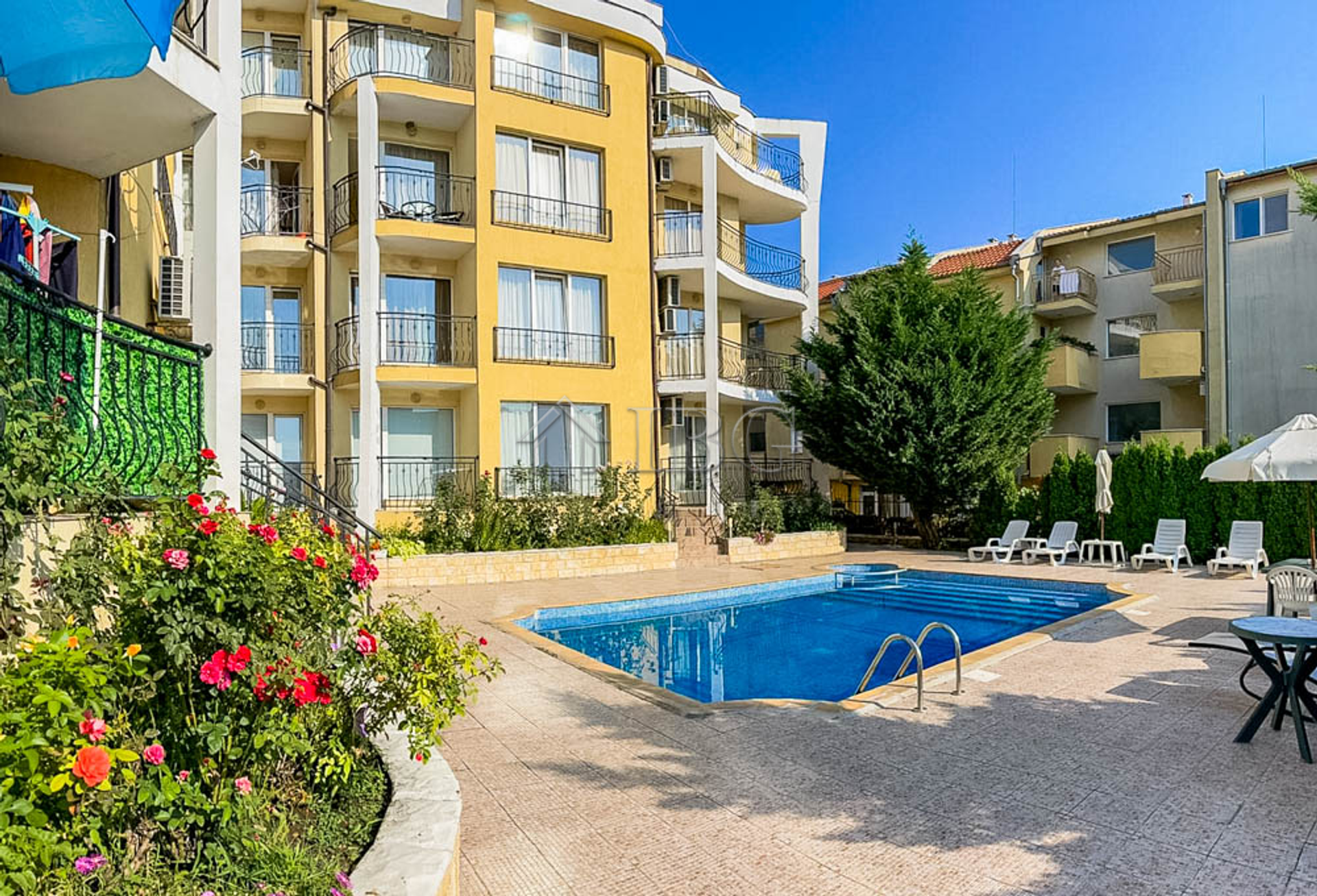 Condominium in Sveti Vlas, Burgas 10888693