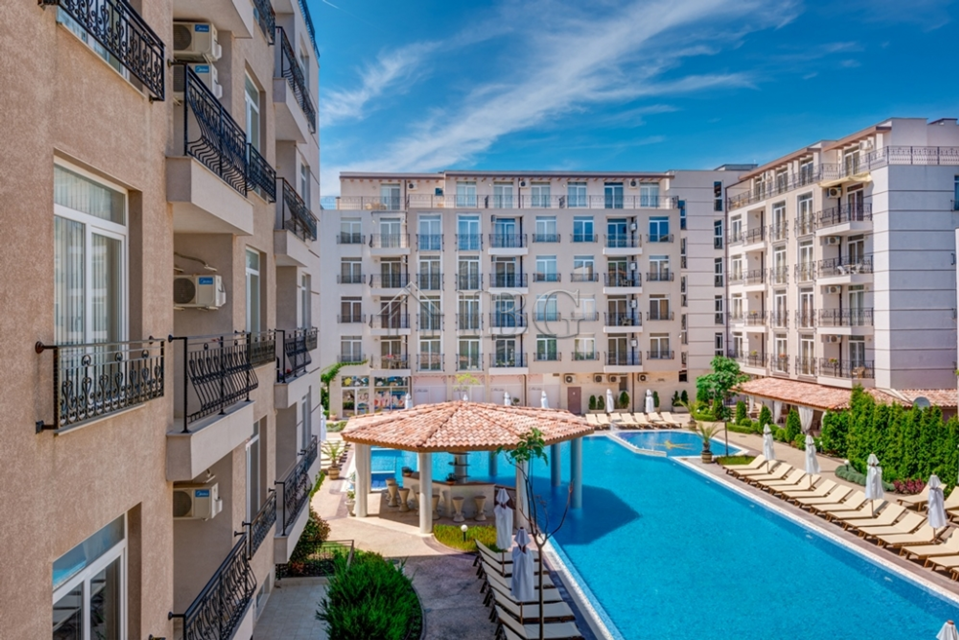 Condominium in Sunny Beach, Burgas 10888729