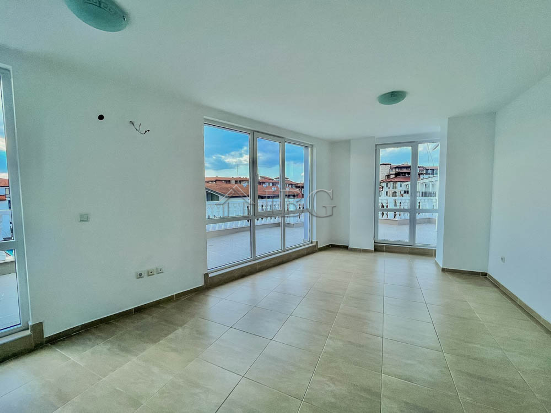 Condominium in Nesebar, Burgas 10888740