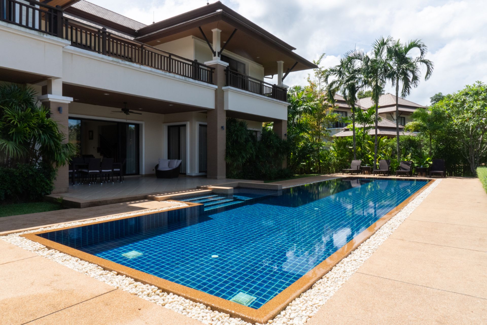 Hus i Forbyd Don, Phuket 10888880