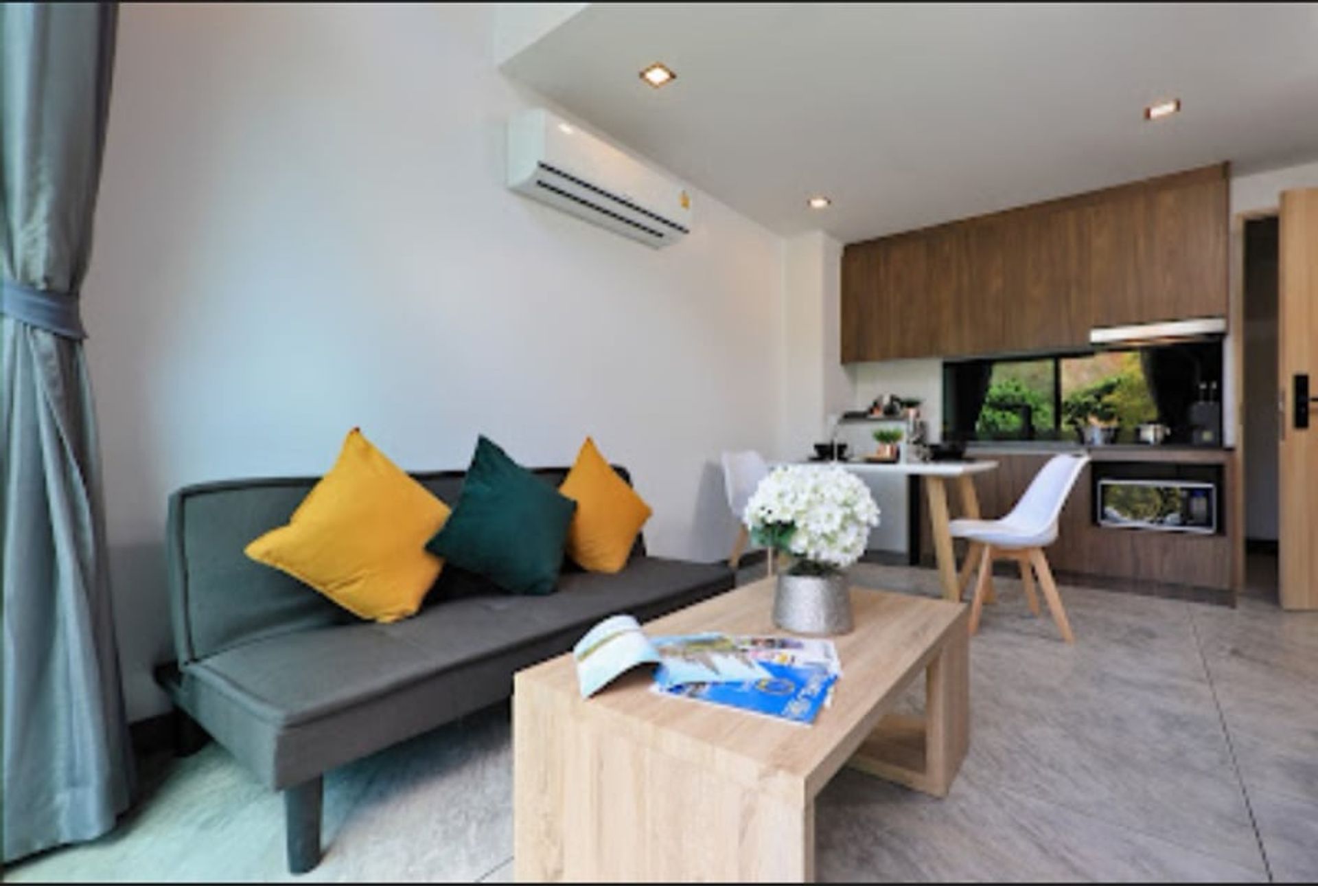 Condominium dans Tambon Rawai, Chang Wat Phuket 10888915