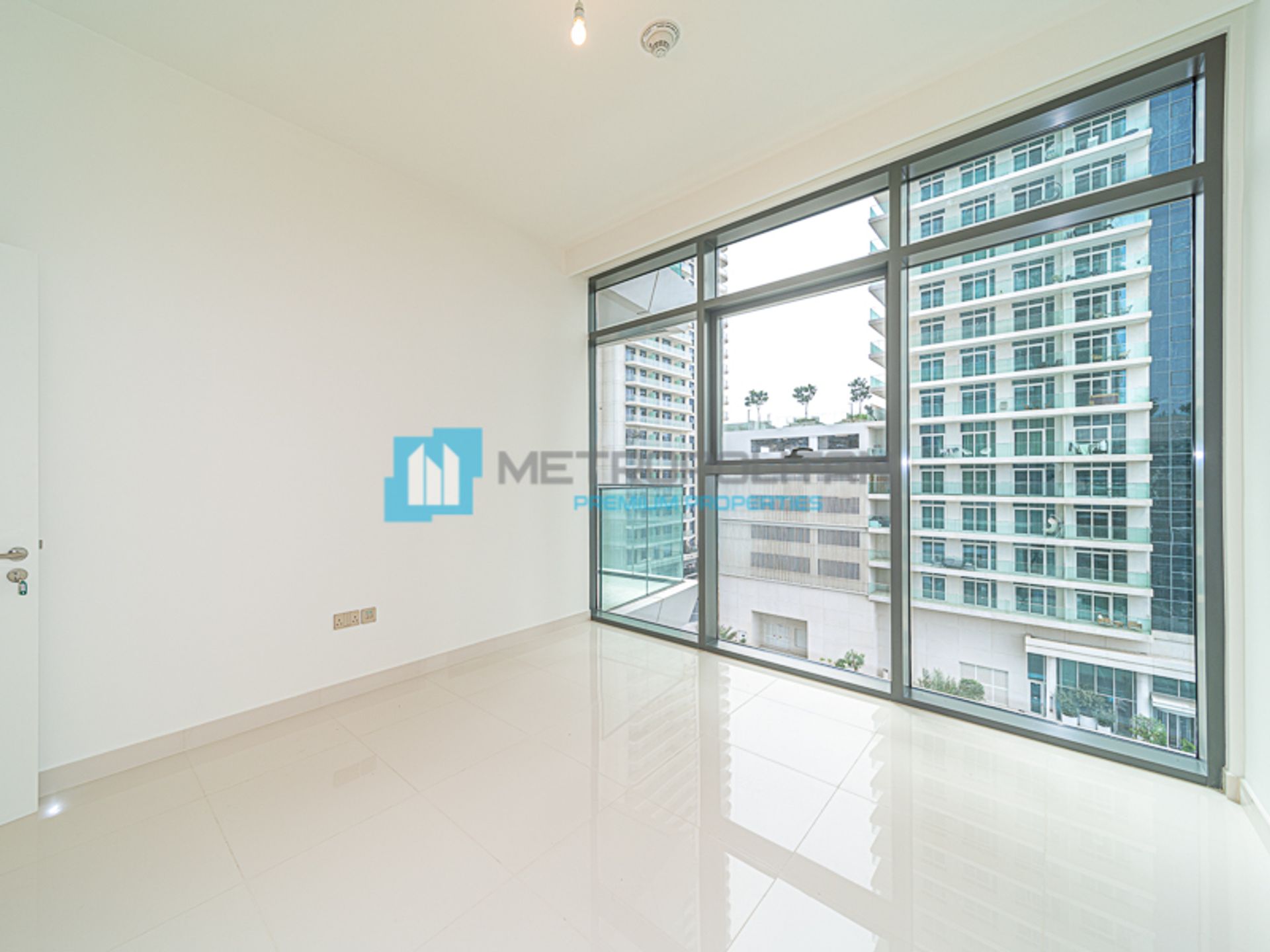 Condominium in Dubai, Dubai 10889827