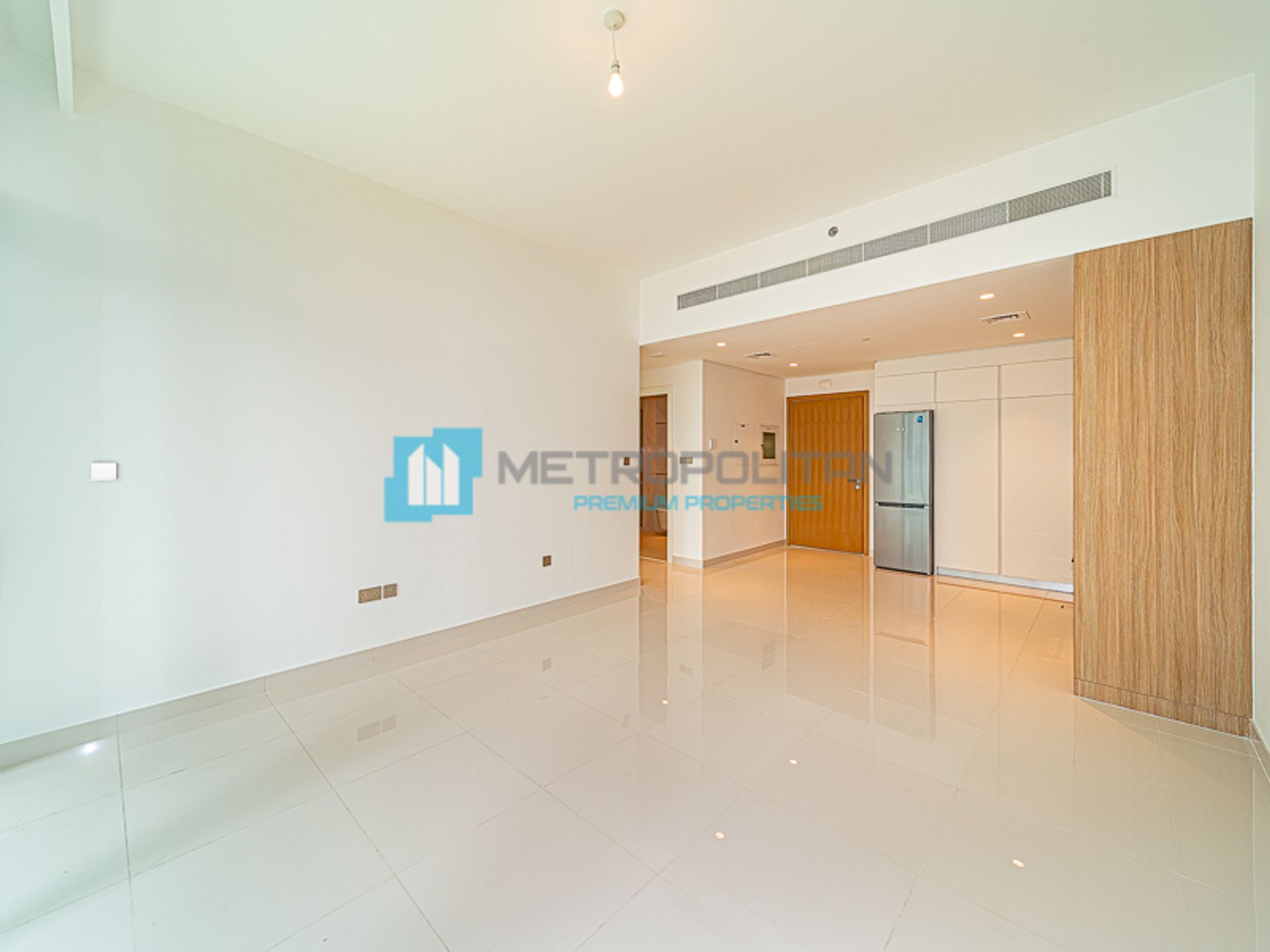 Condominium in Dubai, Dubai 10889827