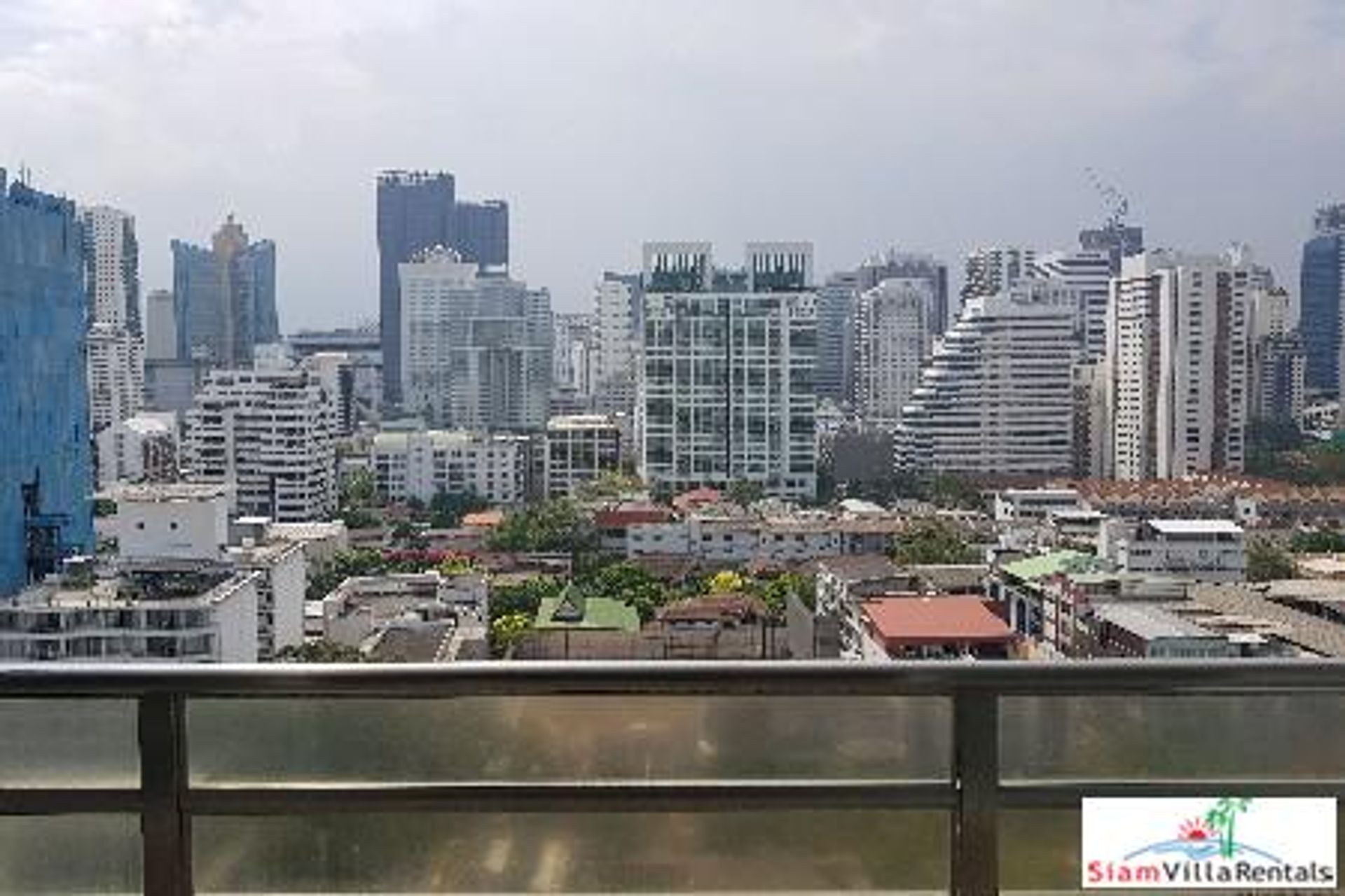 Condominium dans Watthana, Krung Thep Maha Nakhon 10890035