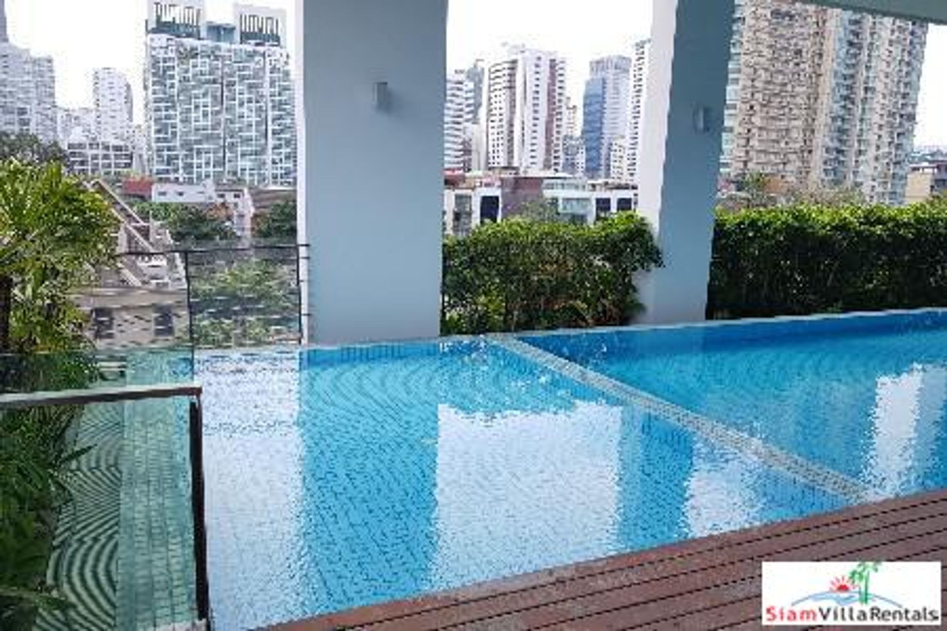 Condominium in Watthana, Krung Thep Maha Nakhon 10890035