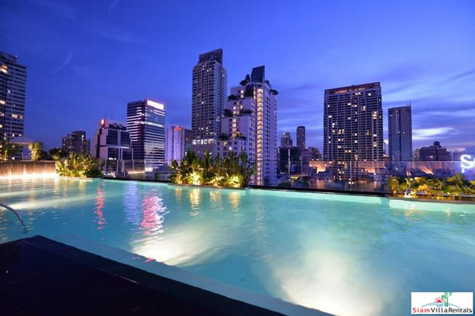 Condominium dans Yan Nawa, Krung Thep Maha Nakhon 10890044