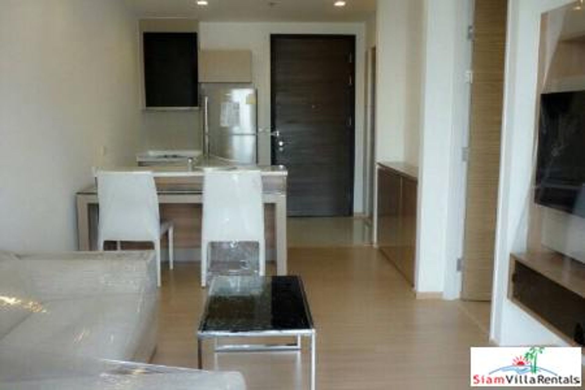 Condominium in Phra Khanong, Krung Thep Maha Nakhon 10890147