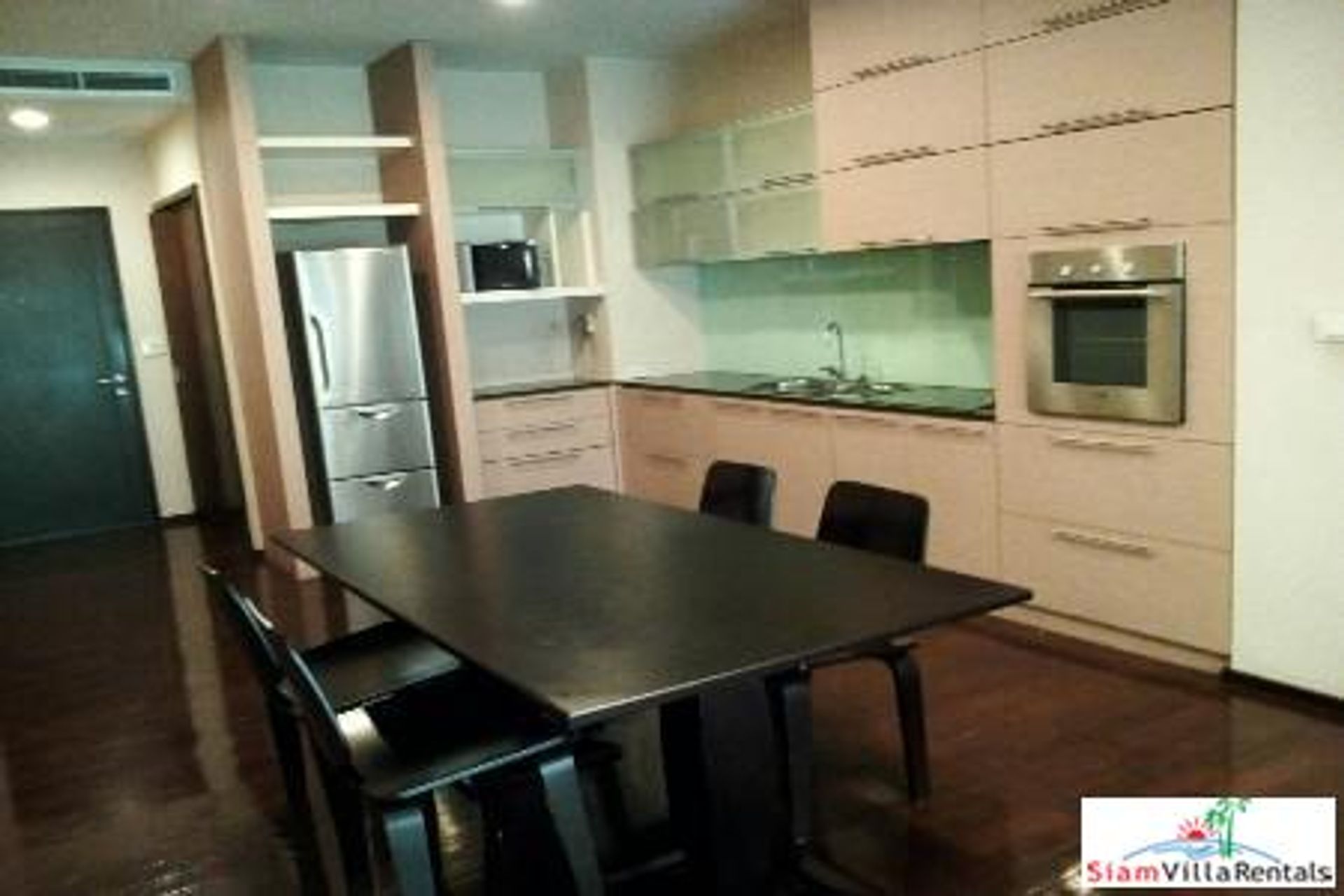 Condominium in Watthana, Krung Thep Maha Nakhon 10890155