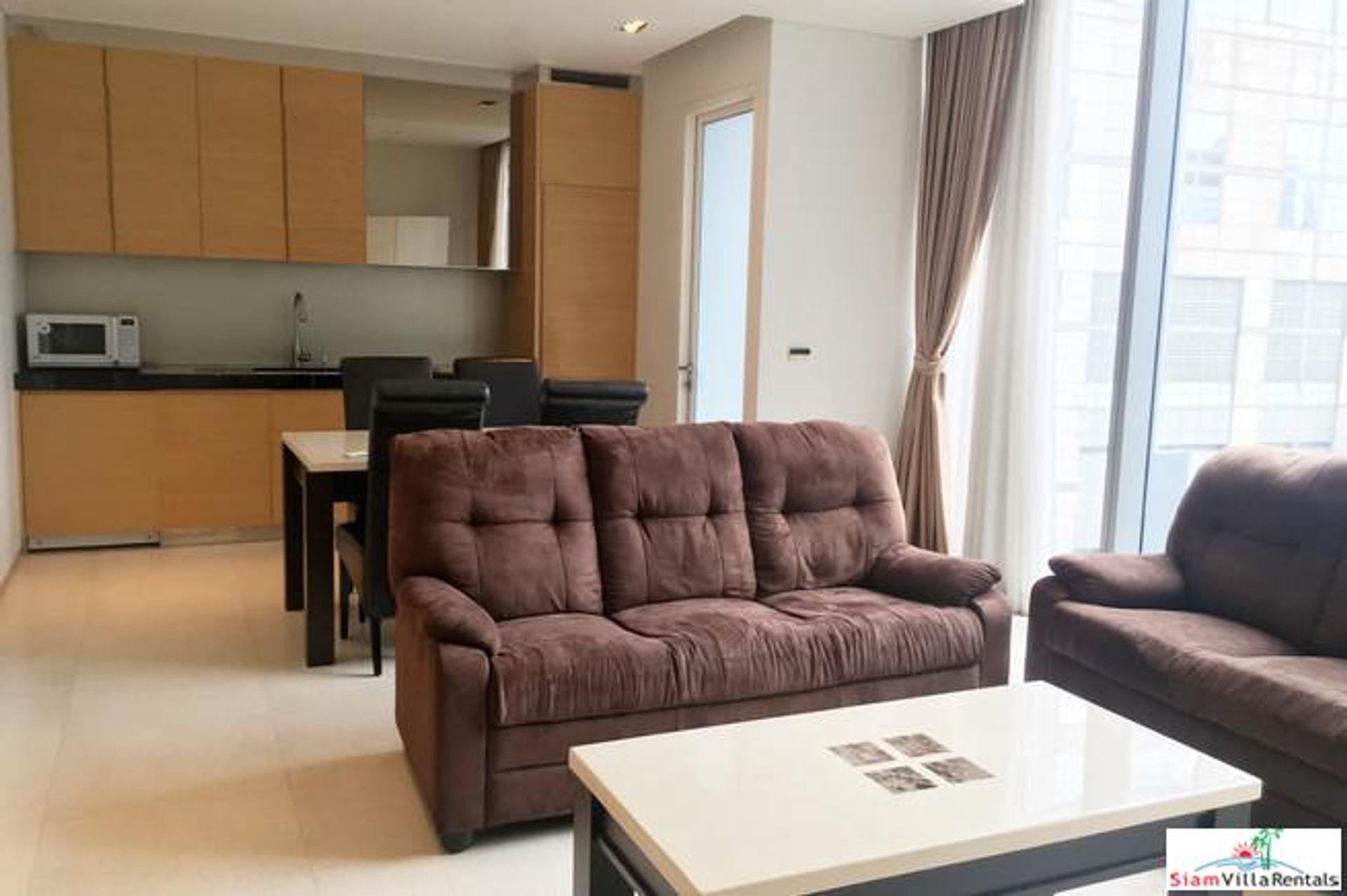 Condominium in Pathum Wan, Krung Thep Maha Nakhon 10890162