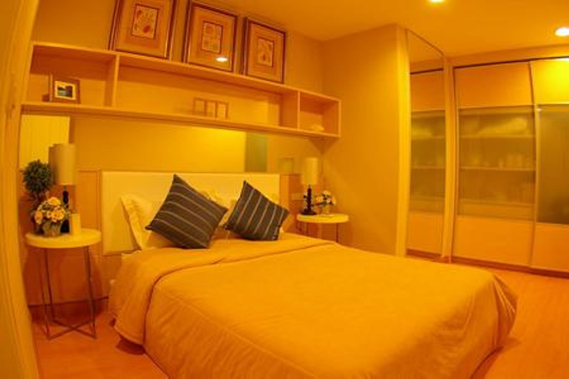 Condominium dans Bang Khlo, Krung Thep Maha Nakhon 10890176