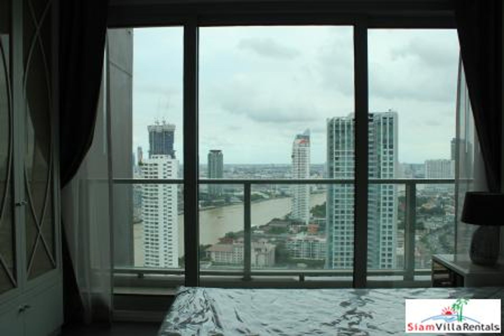 Condominium dans Bang Rak, Krung Thep Maha Nakhon 10890177