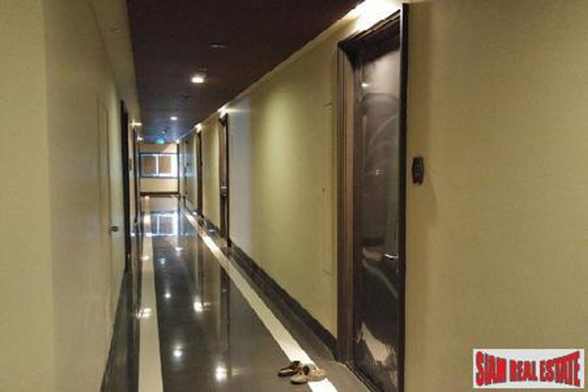 Condominium in , Krung Thep Maha Nakhon 10890232