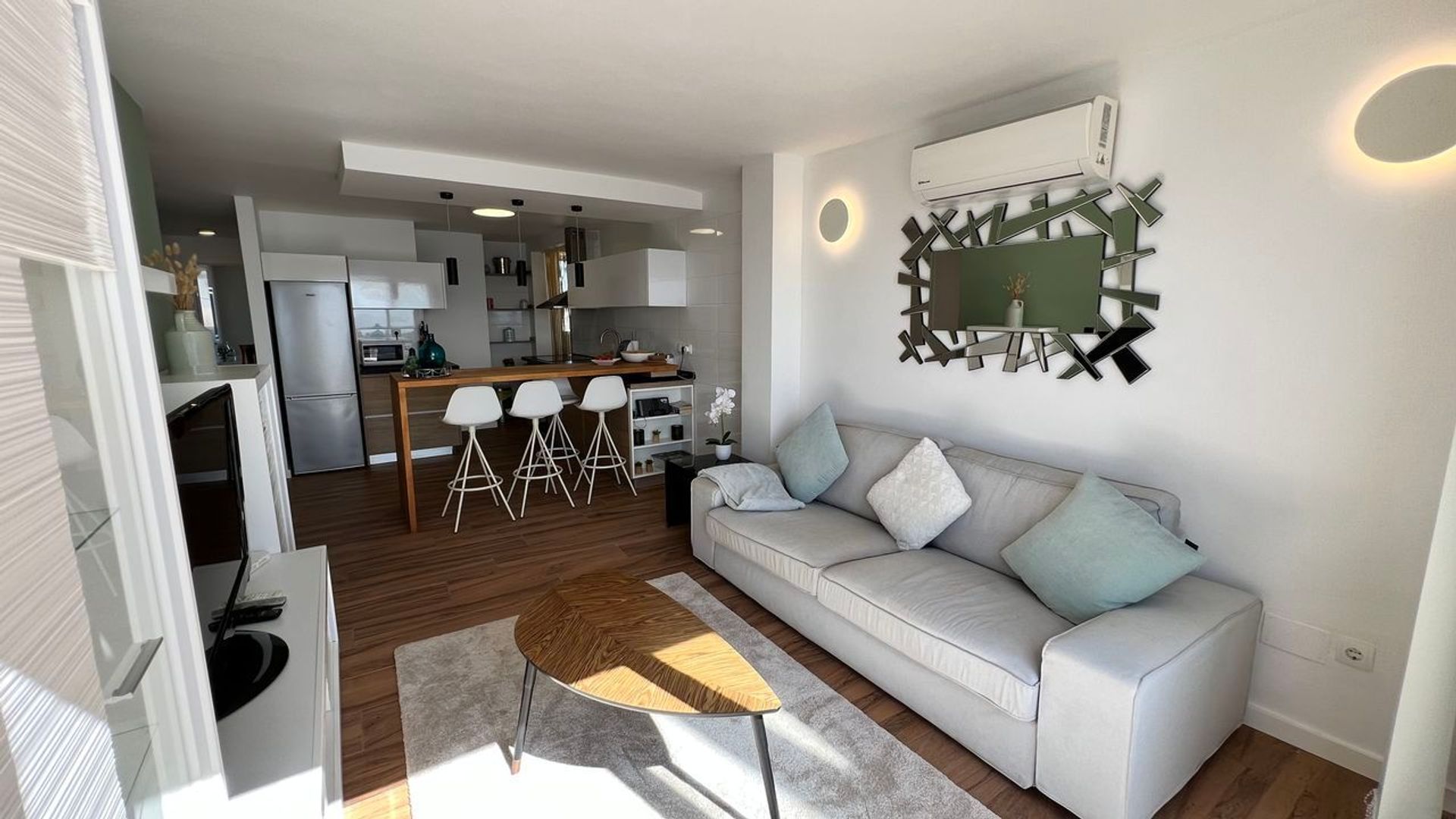 Condominium in Torrevieja, Valencia 10890275