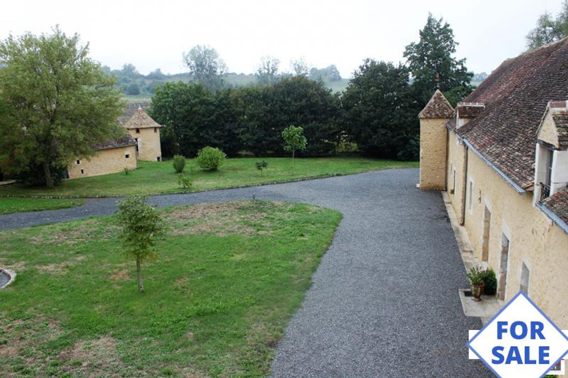 casa en Vaunoise, Normandie 10890324