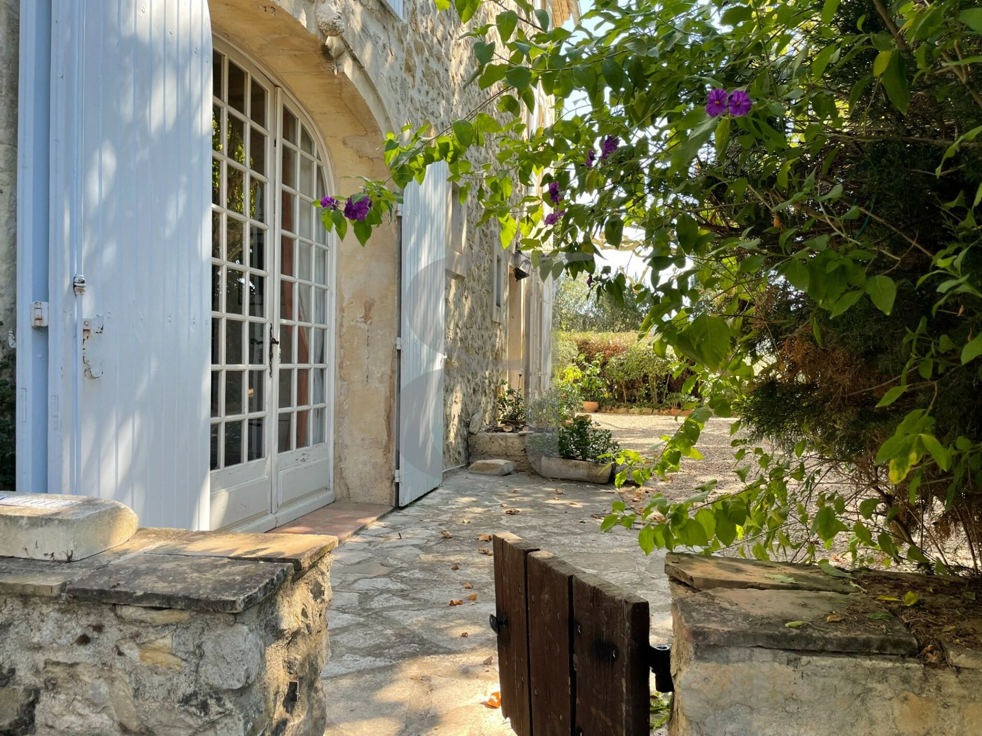 다른 에 Villedieu, Provence-Alpes-Côte d'Azur 10890335