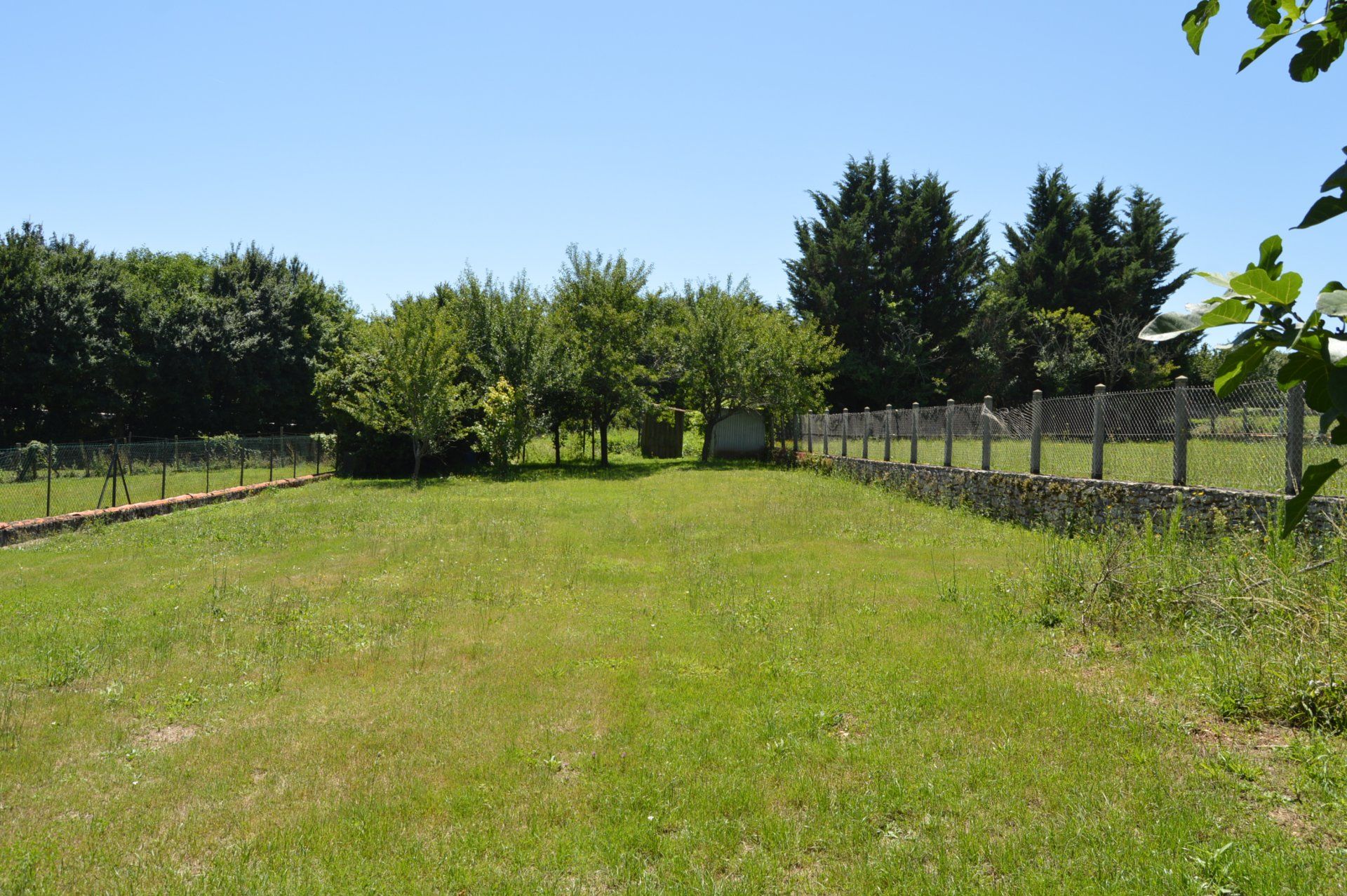 casa en Ruffec, Nouvelle-Aquitaine 10890359