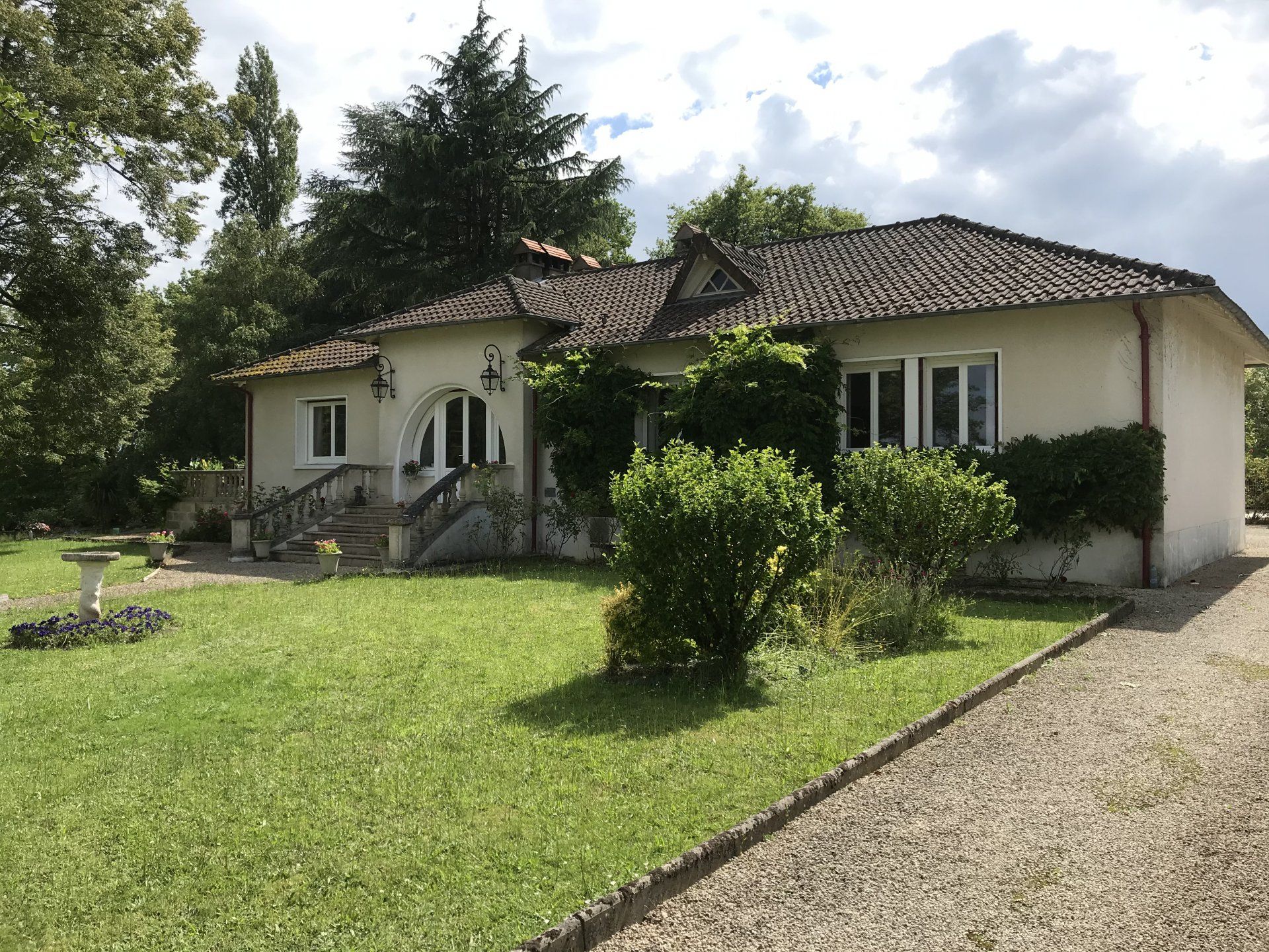 House in Bussiere-Poitevine, Nouvelle-Aquitaine 10890372