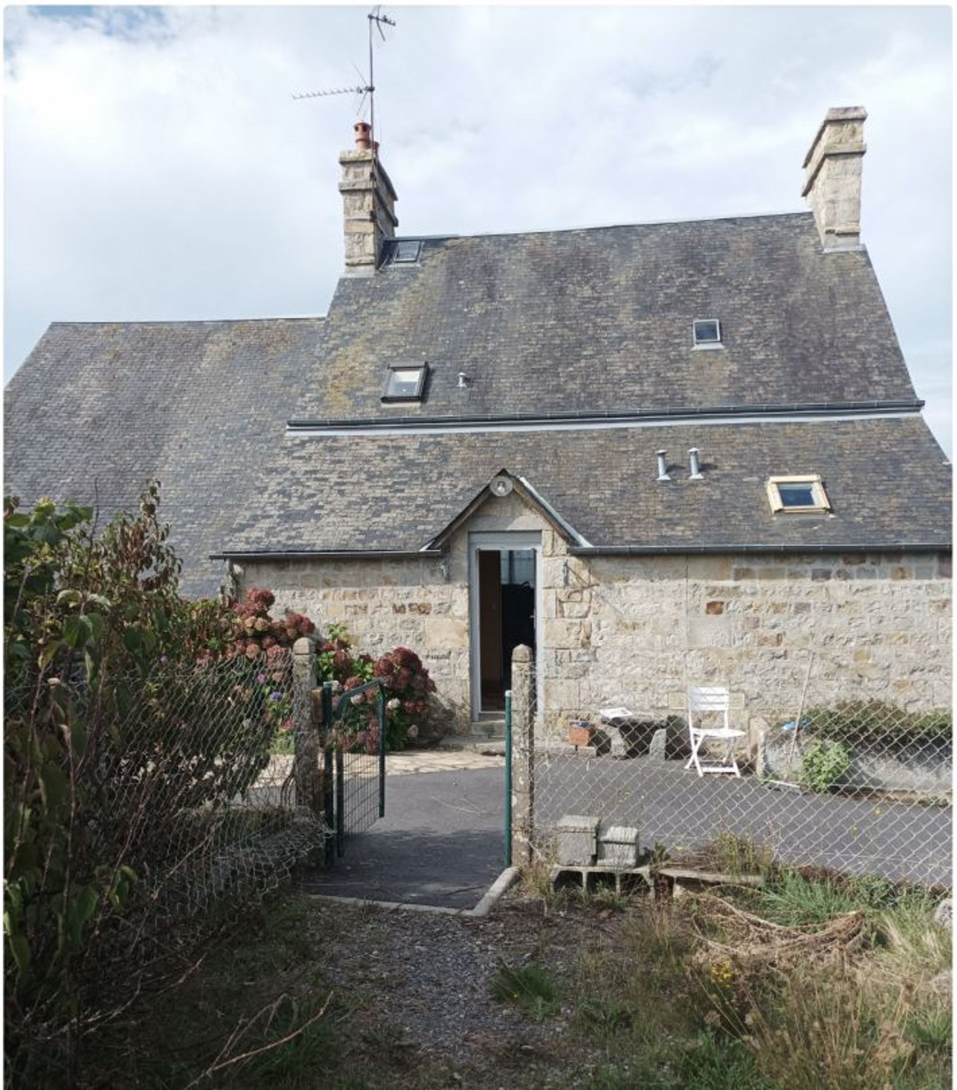 House in Domfront en Poiraie, Normandy 10890373