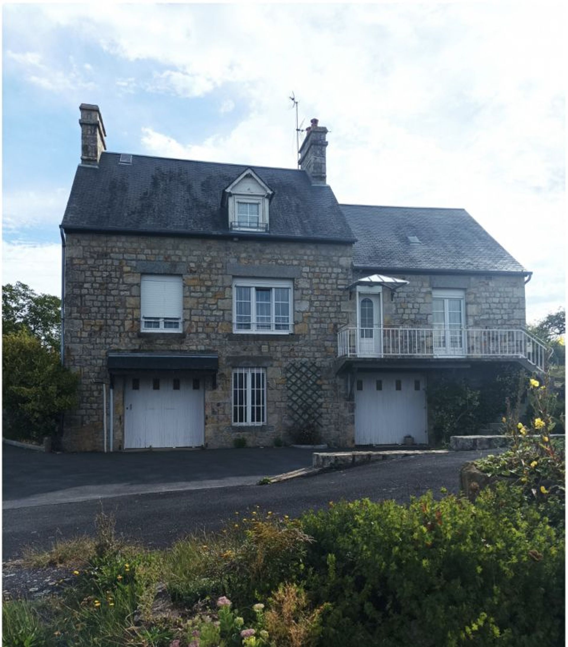 House in Domfront en Poiraie, Normandy 10890373