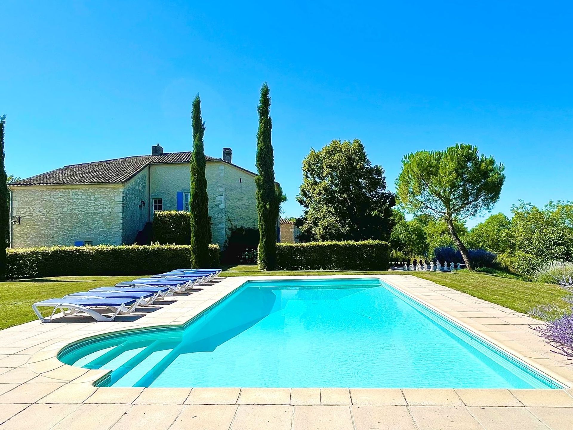 Huis in Monflanquin, Nouvelle-Aquitaine 10890386