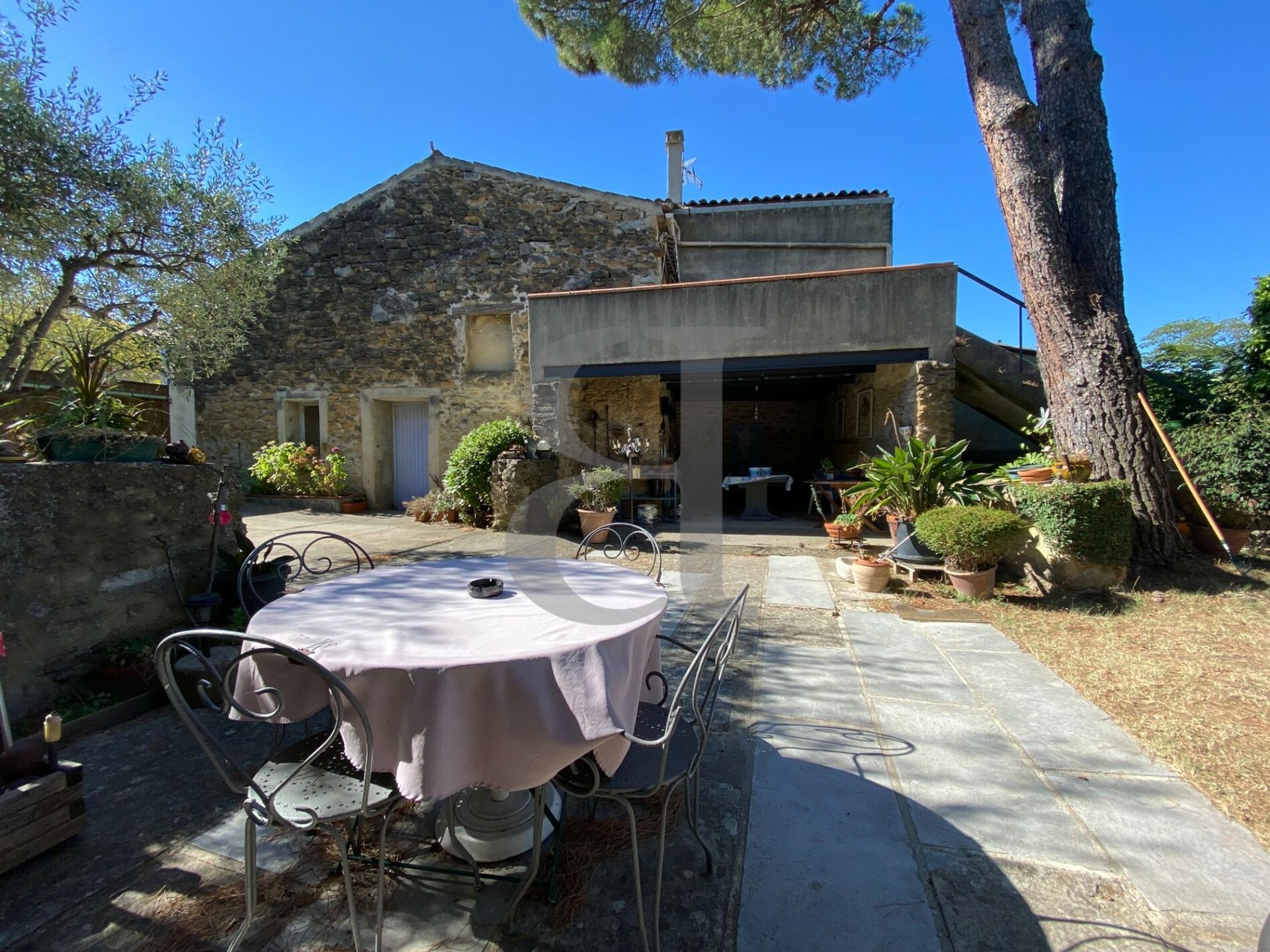 casa no Valréas, Provence-Alpes-Côte d'Azur 10890411