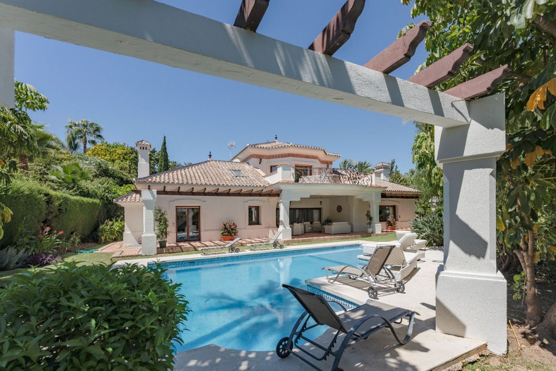 Casa nel Marbella, Andalucía 10890480