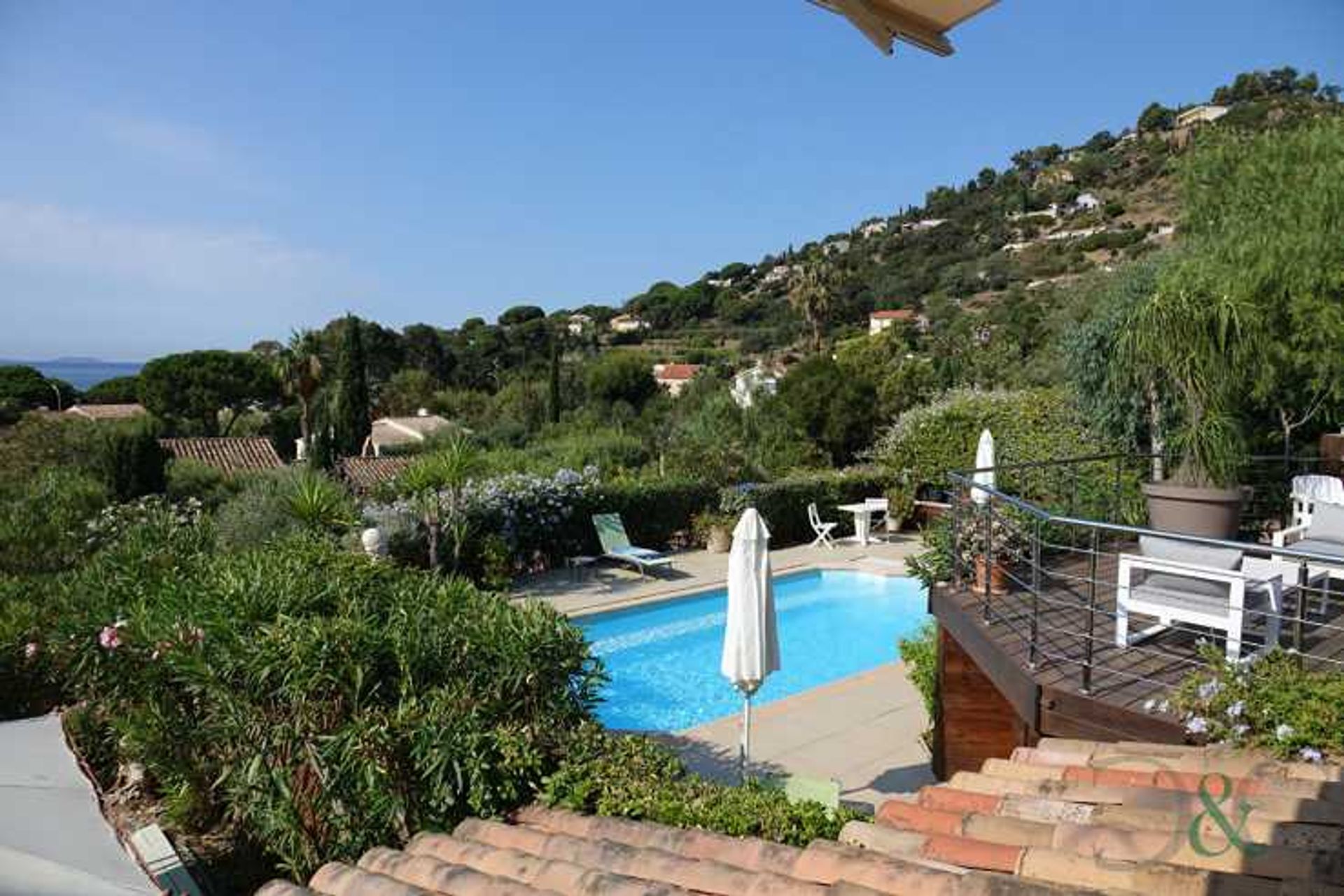 жилой дом в Le Lavandou, Provence-Alpes-Côte d'Azur 10890523