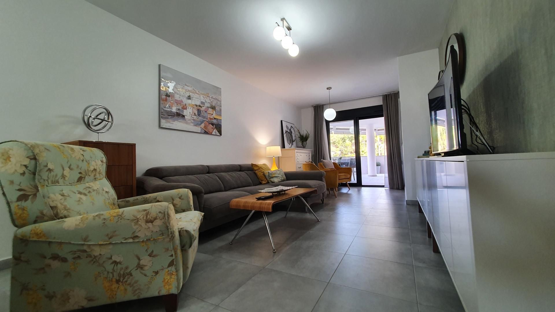 Condominium in Alhaurín el Grande, Andalucía 10891161