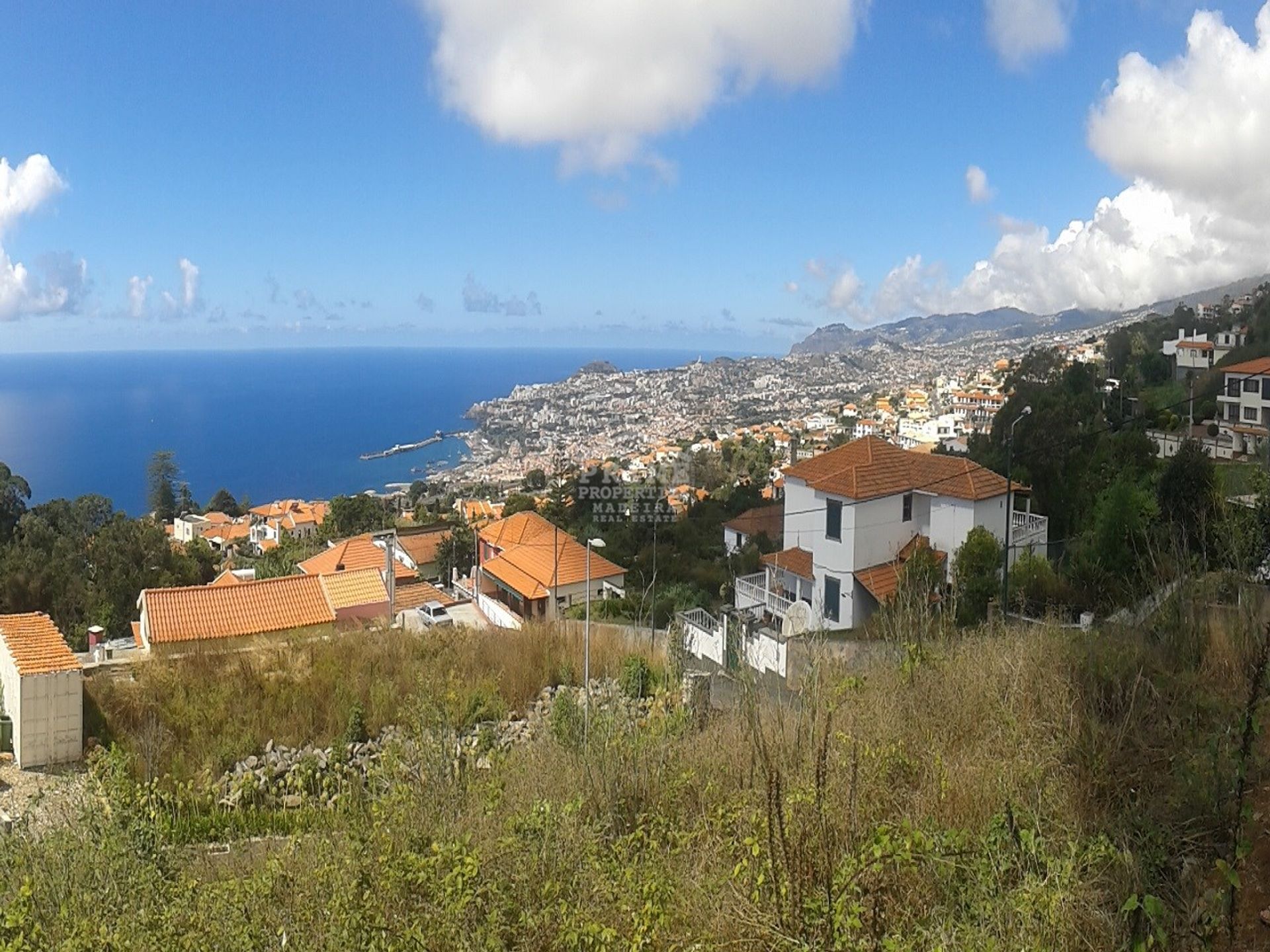 土地 在 Funchal, Madeira 10891339