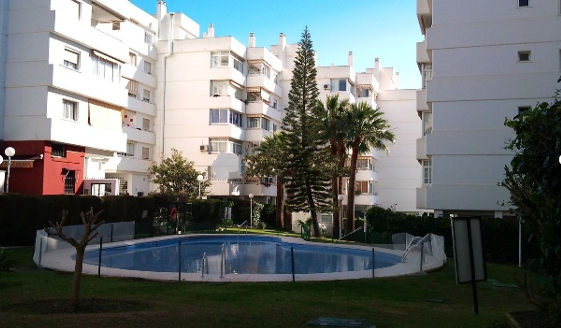 Condominium in Santa Fe de los Boliches, Andalusië 10891398