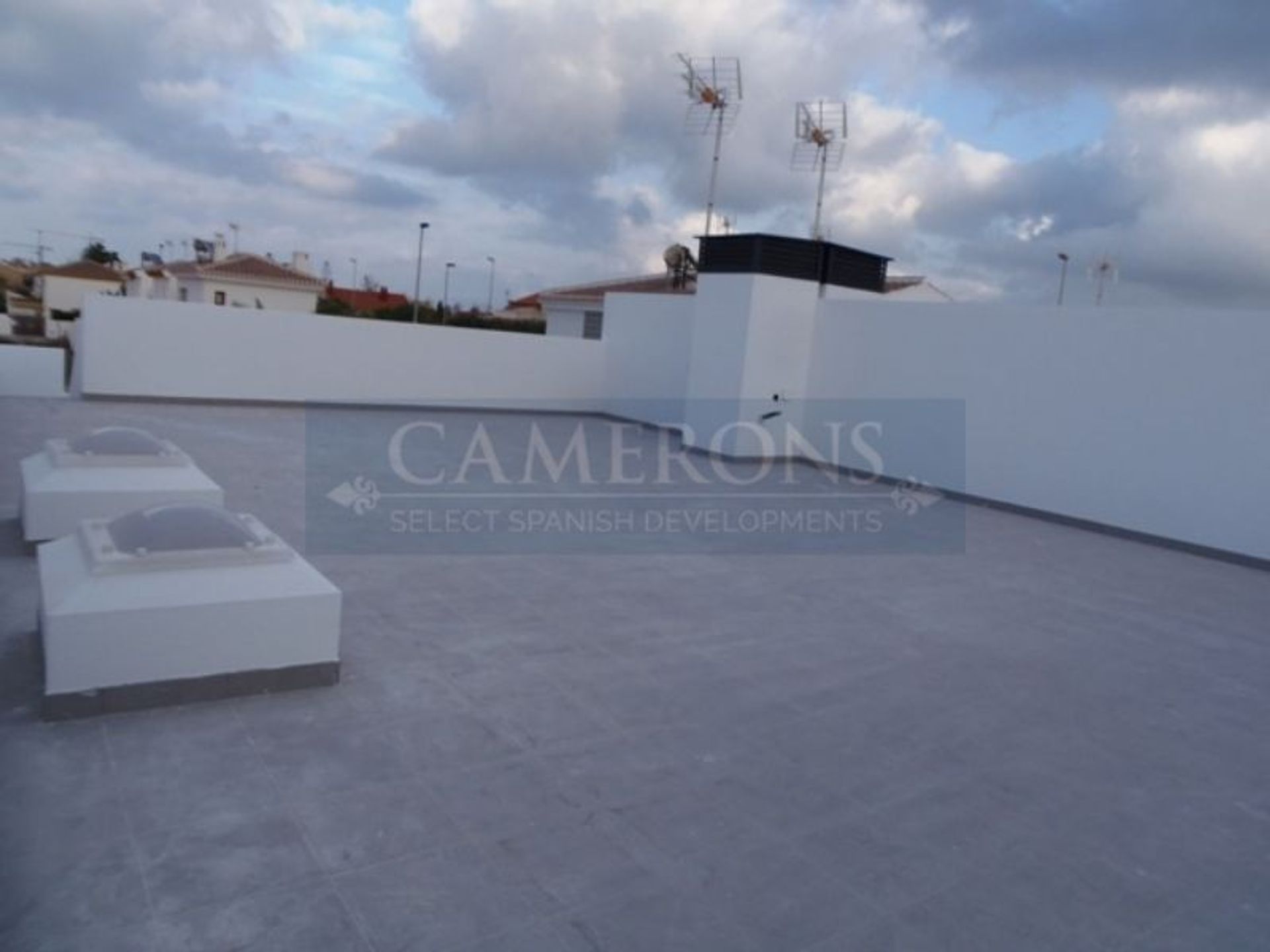 Condominium in Mil Palmeras, Comunidad Valenciana 10891401