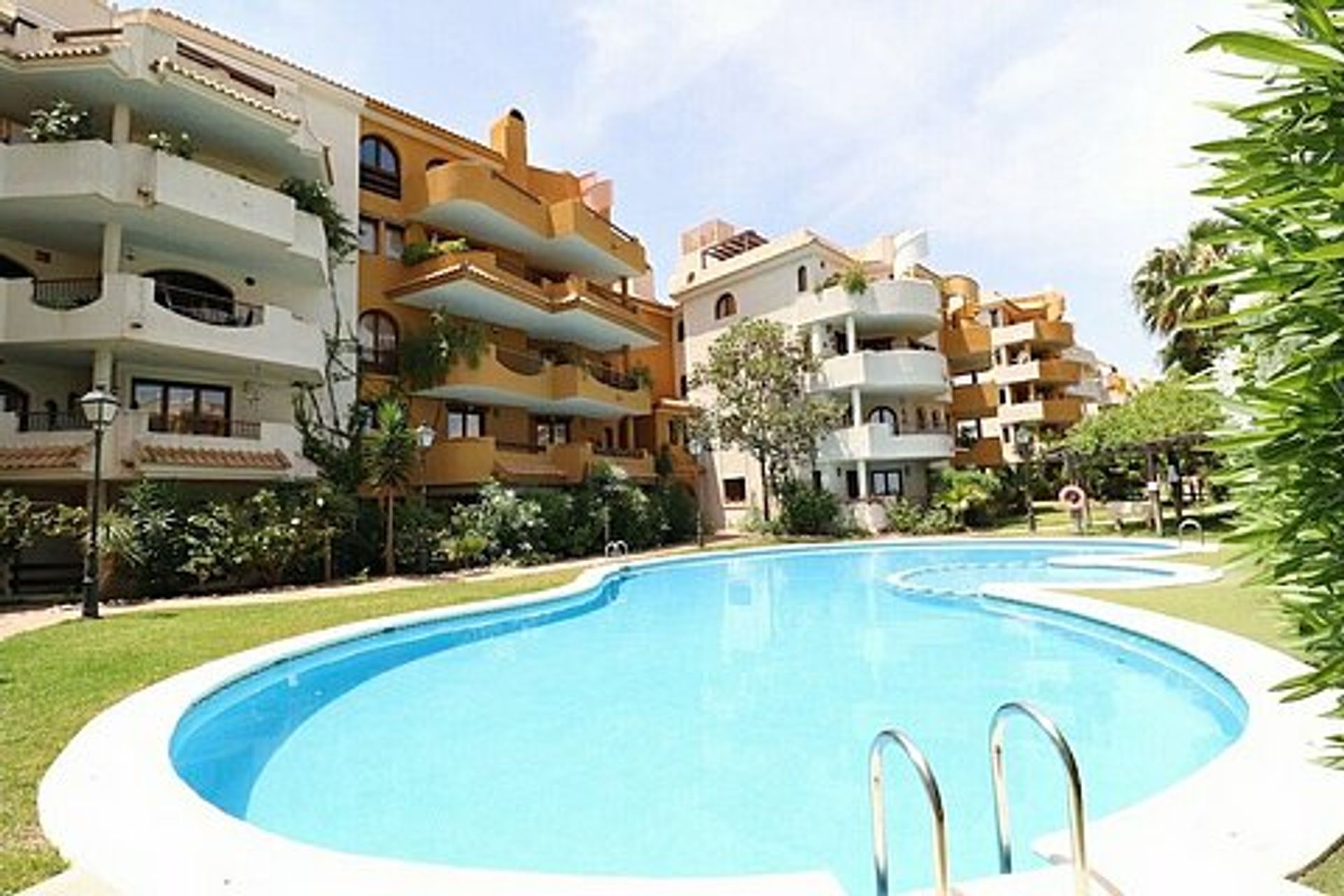 Condominium dans Torrevieja, Valence 10891949